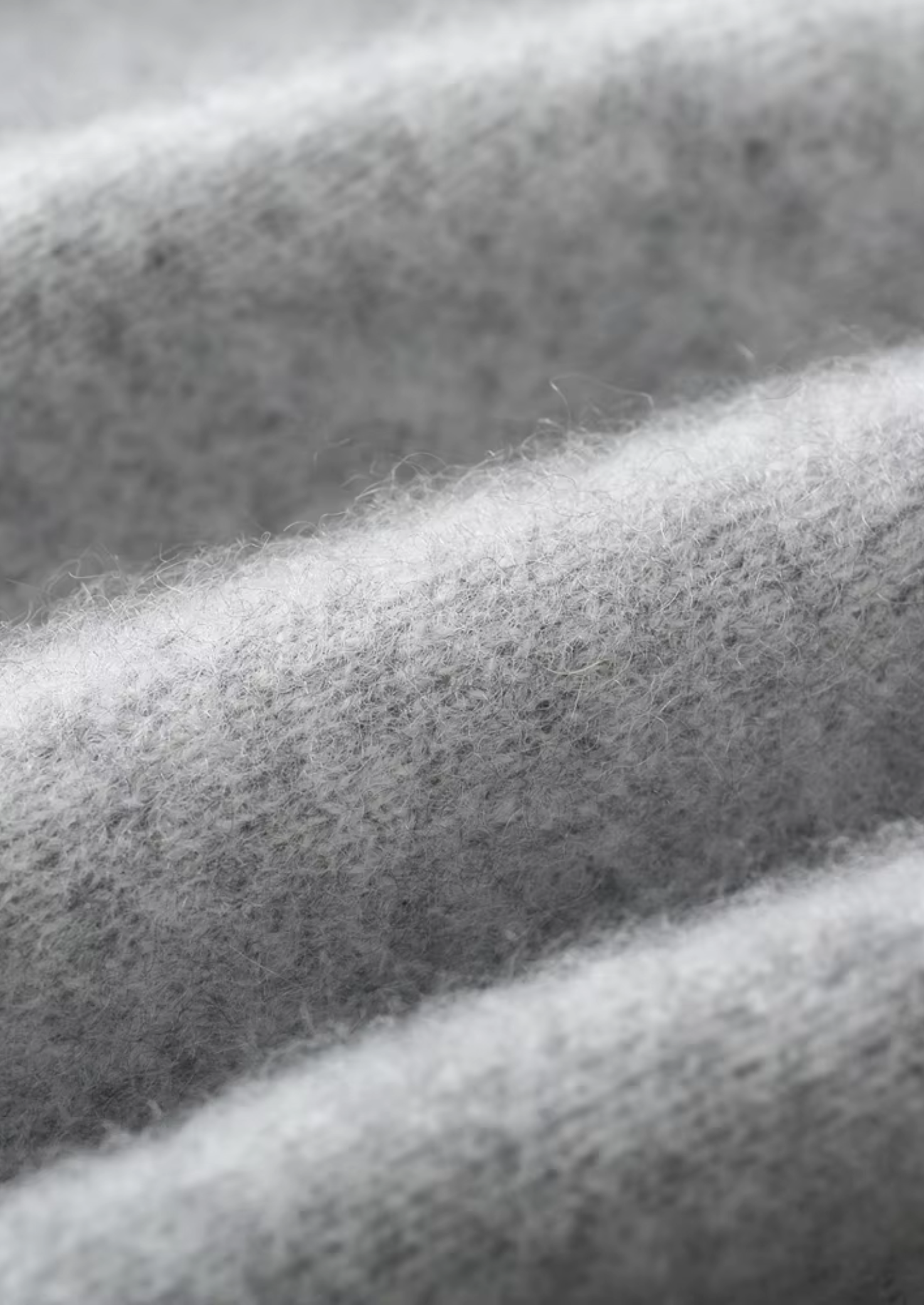 PURE EXTRA-FINE MERINO WOOL V-NECK CARDIGAN CLOUDWOOL®