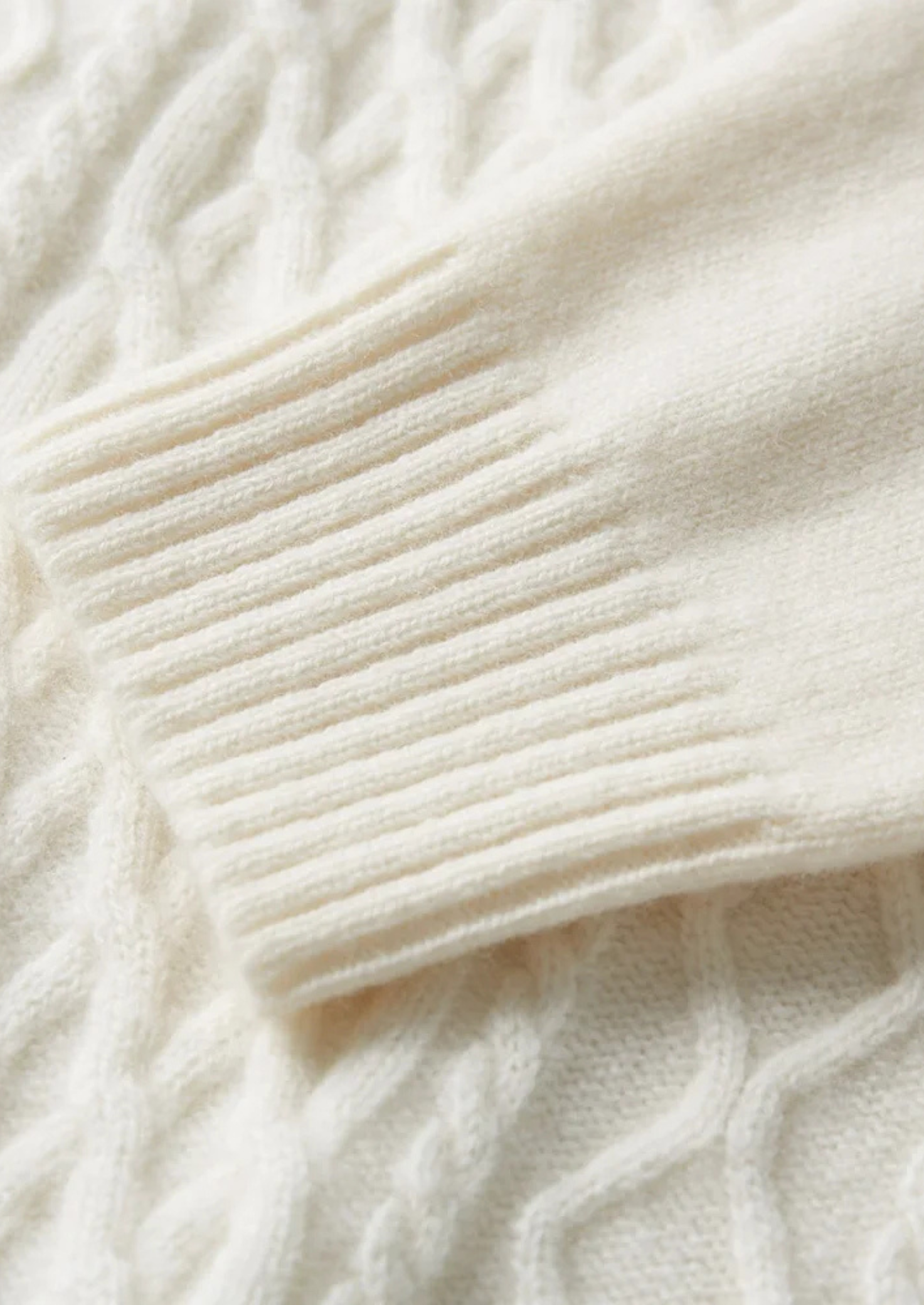 PURE EXTRA-FINE MERINO WOOL WINTERTIME ROLLNECK CLOUDWOOL®