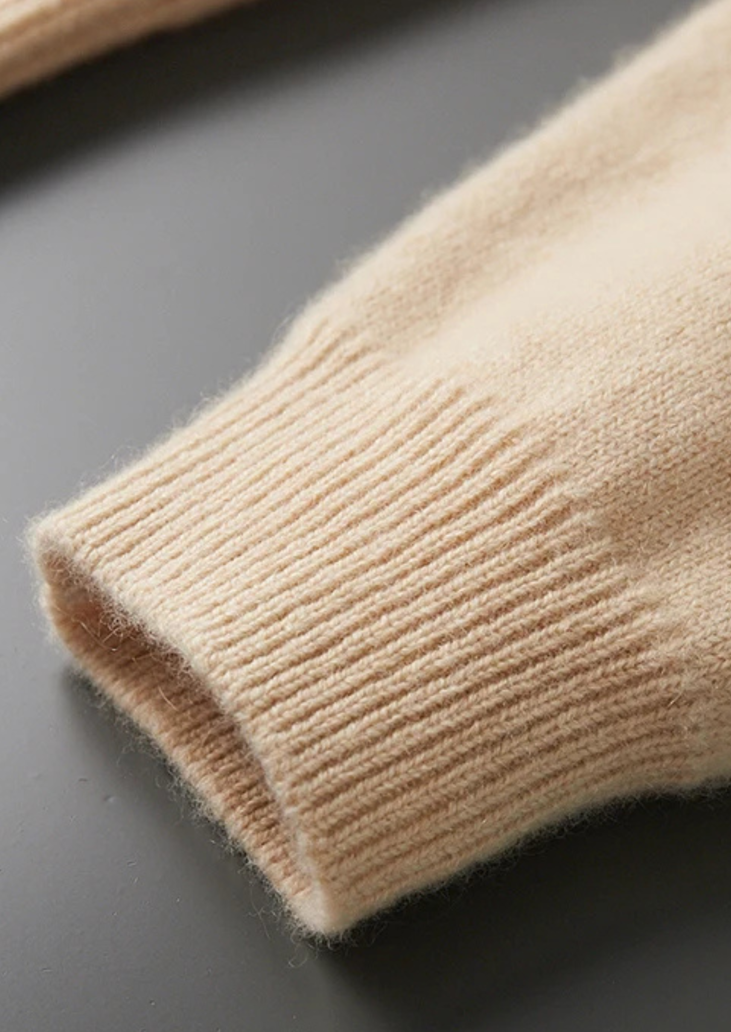 PREMIUM CASHMERE LEISURE HOODIE EXCLUSIVE RELEASE