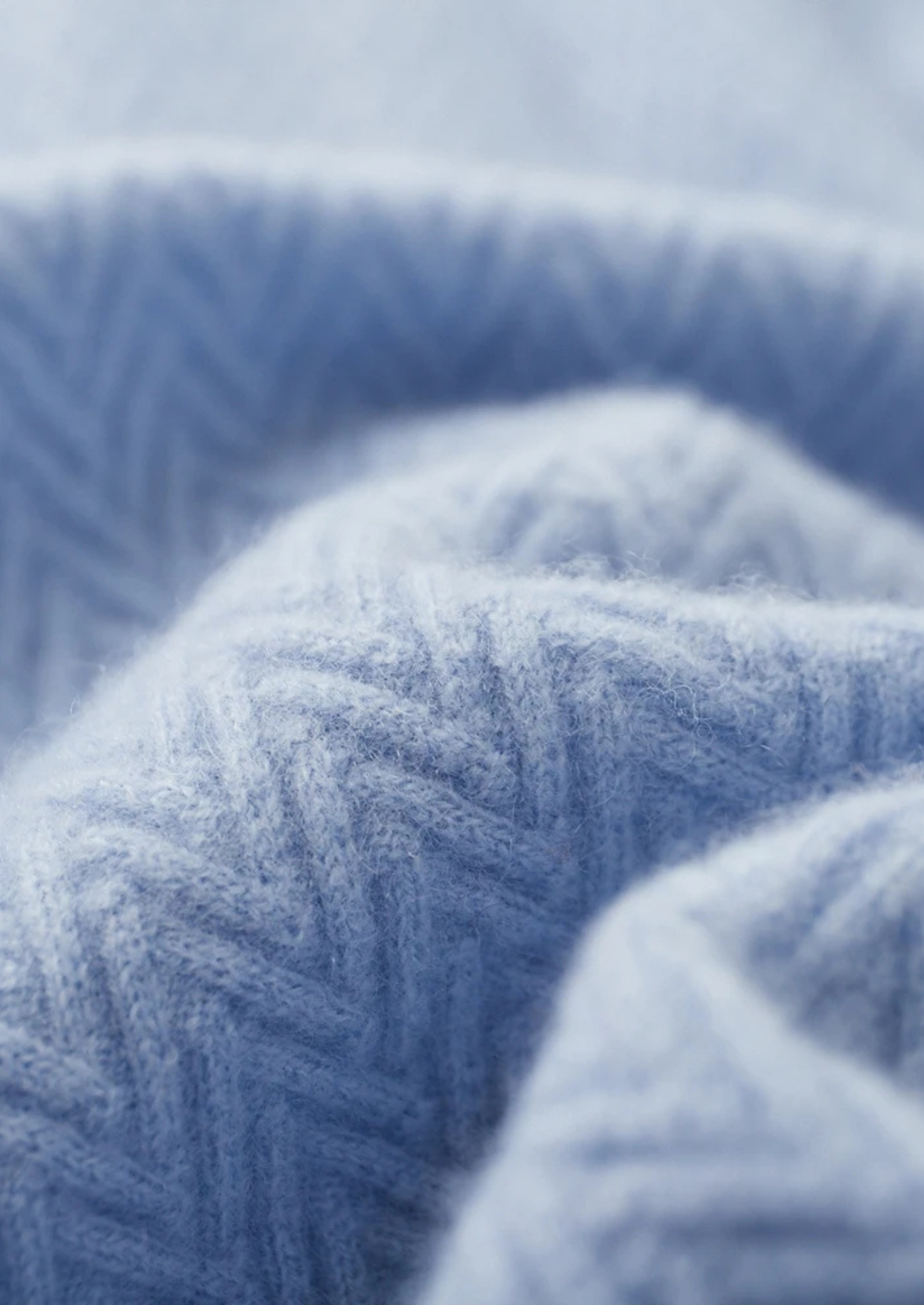 PREMIUM CASHMERE ZIGZAG BUTTON SWEATER EXCLUSIVE RELEASE