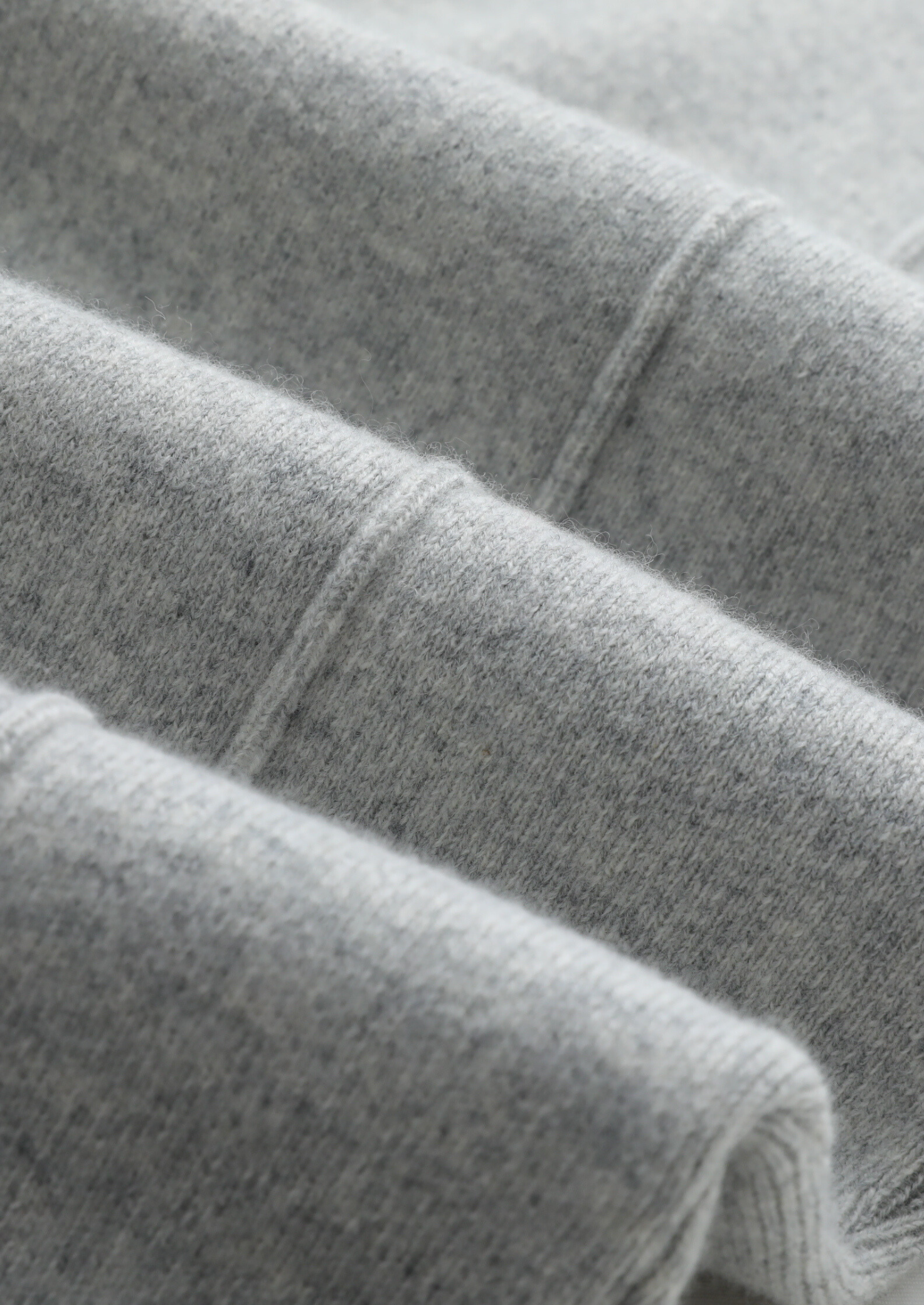 PURE EXTRA-FINE MERINO WOOL LUZZO SET - LIGHT GRAY SPECIAL EDITION
