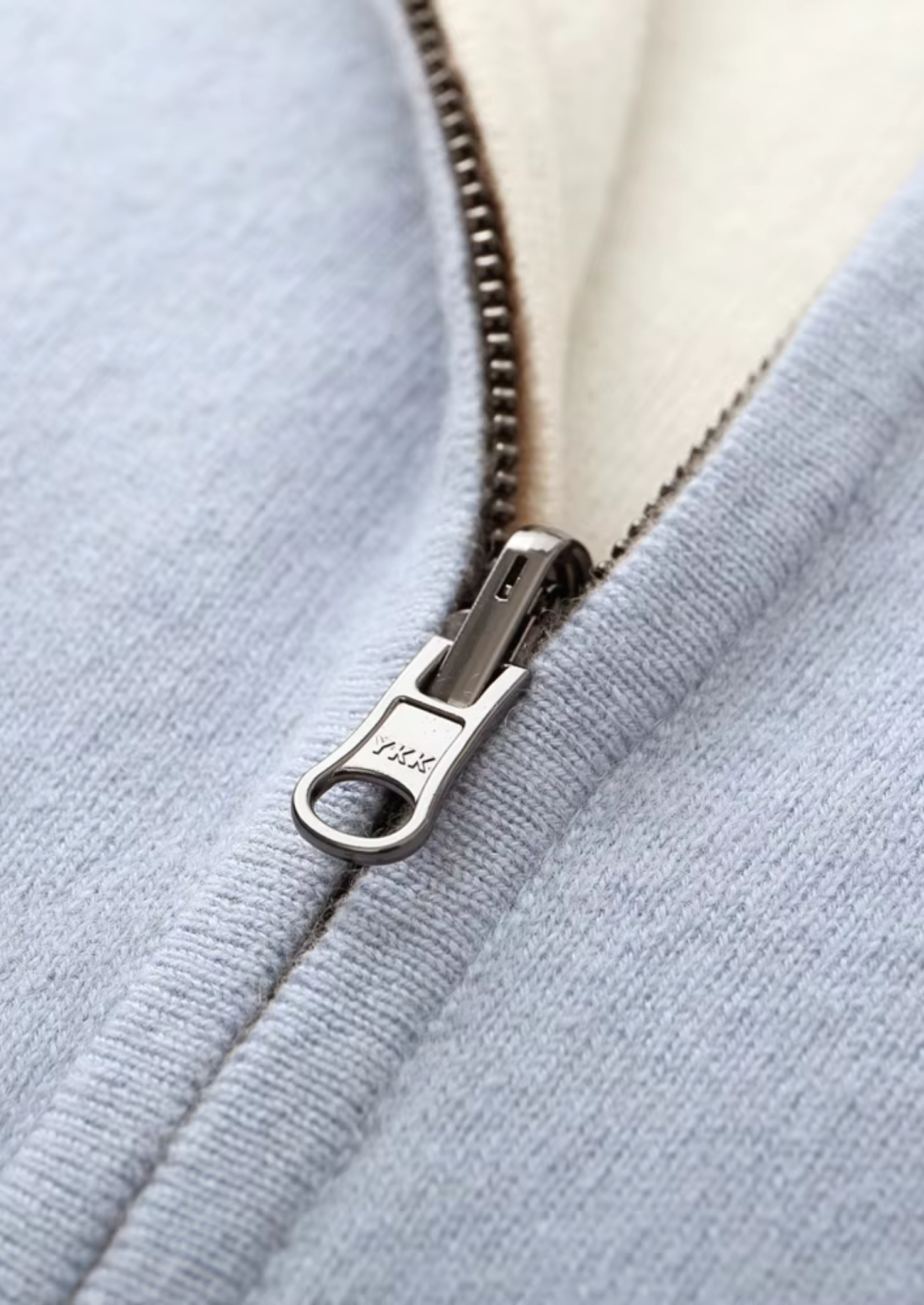 PURE EXTRA-FINE MERINO WOOL ZIP CARDIGAN CLOUDWOOL®