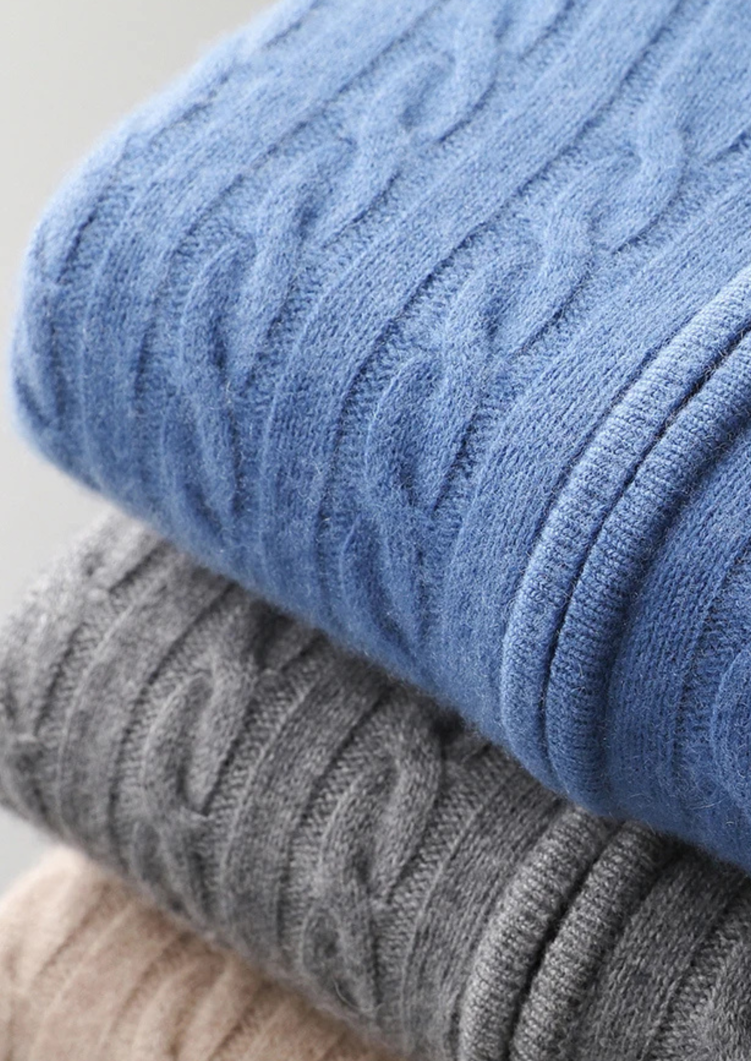 PREMIUM CASHMERE CABLE KNIT ZIPPER HOODIE EXCLUSIVE RELEASE