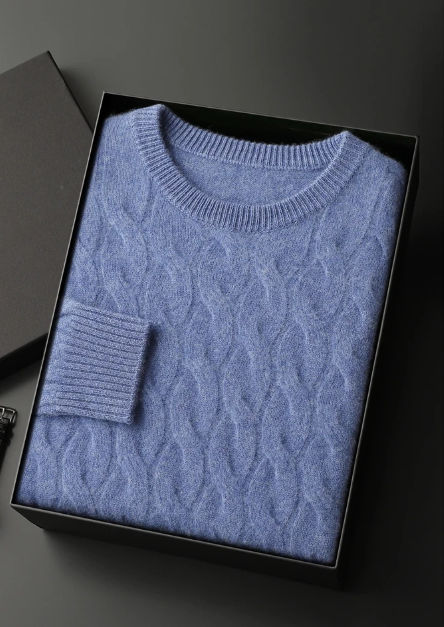 PREMIUM CASHMERE CABLE CREWNECK EXCLUSIVE RELEASE