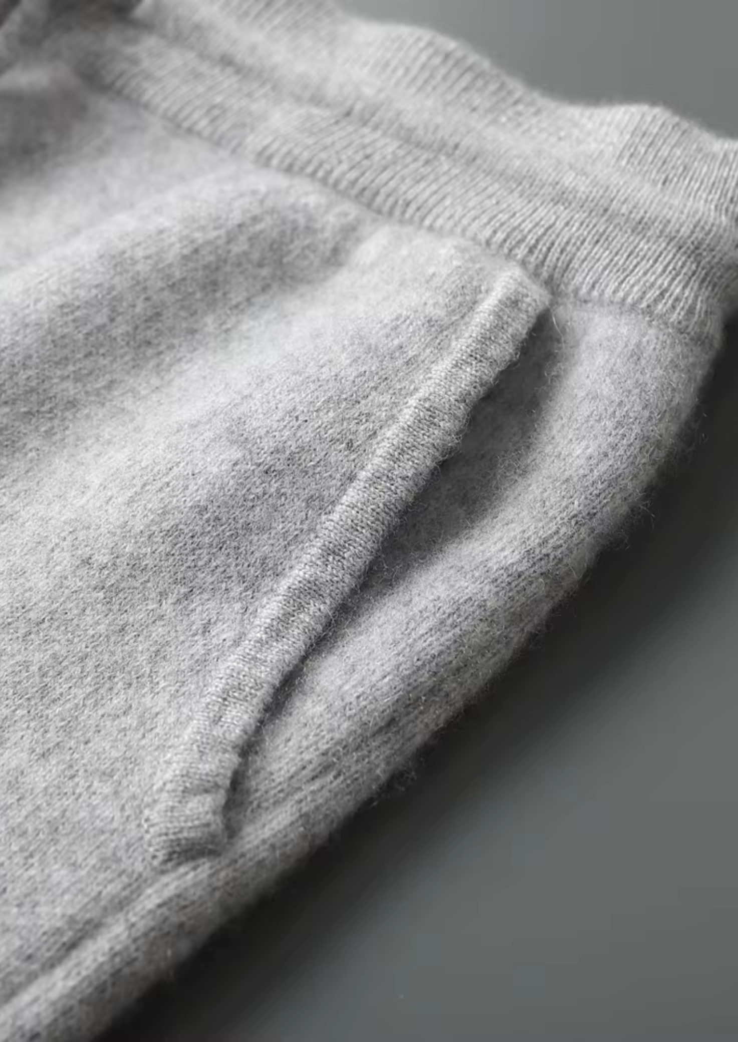 PREMIUM CASHMERE LEISURE JOGGERS EXCLUSIVE RELEASE