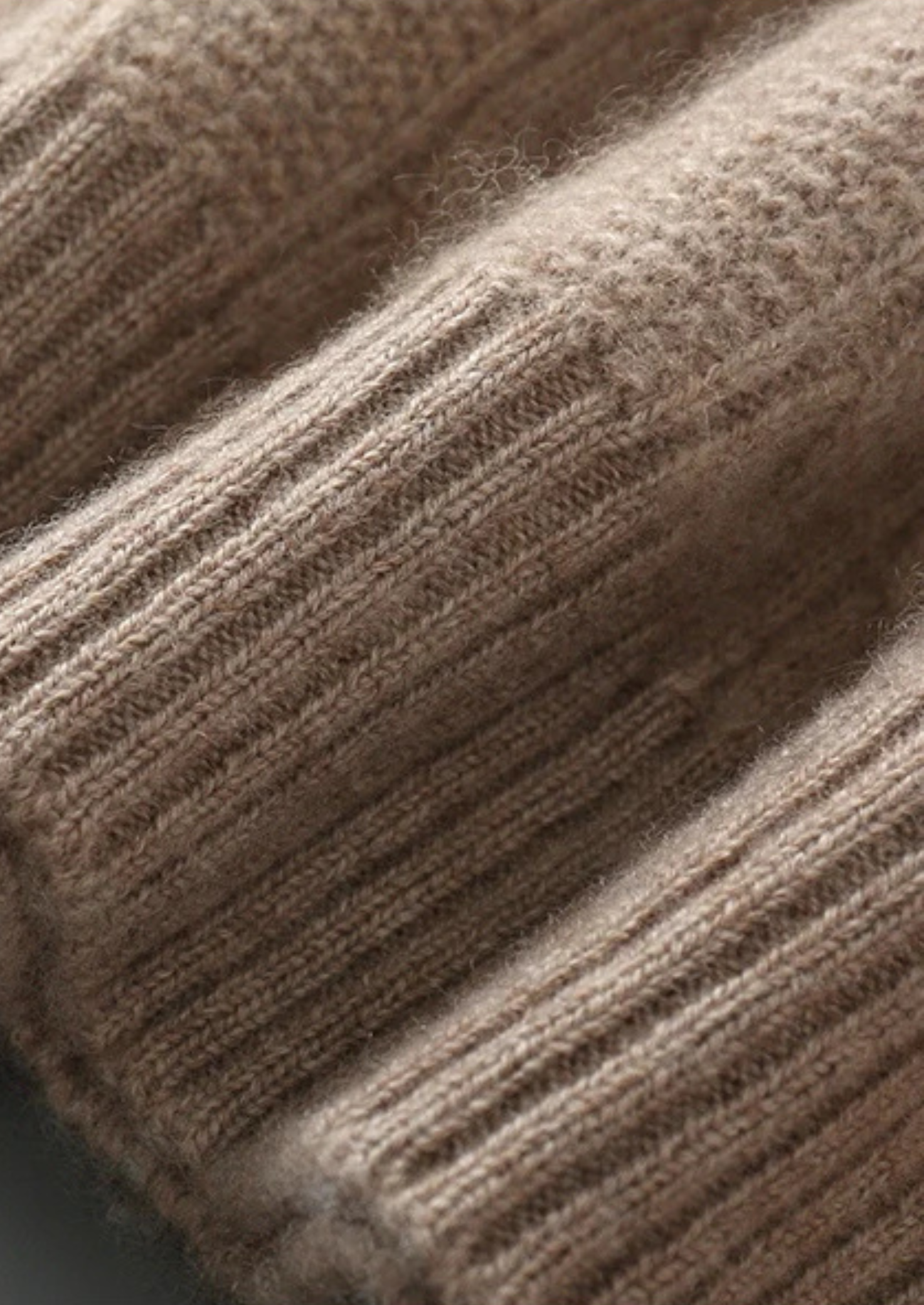 PURE EXTRA-FINE MERINO WOOL CABLE CREWNECK CLOUDWOOL®