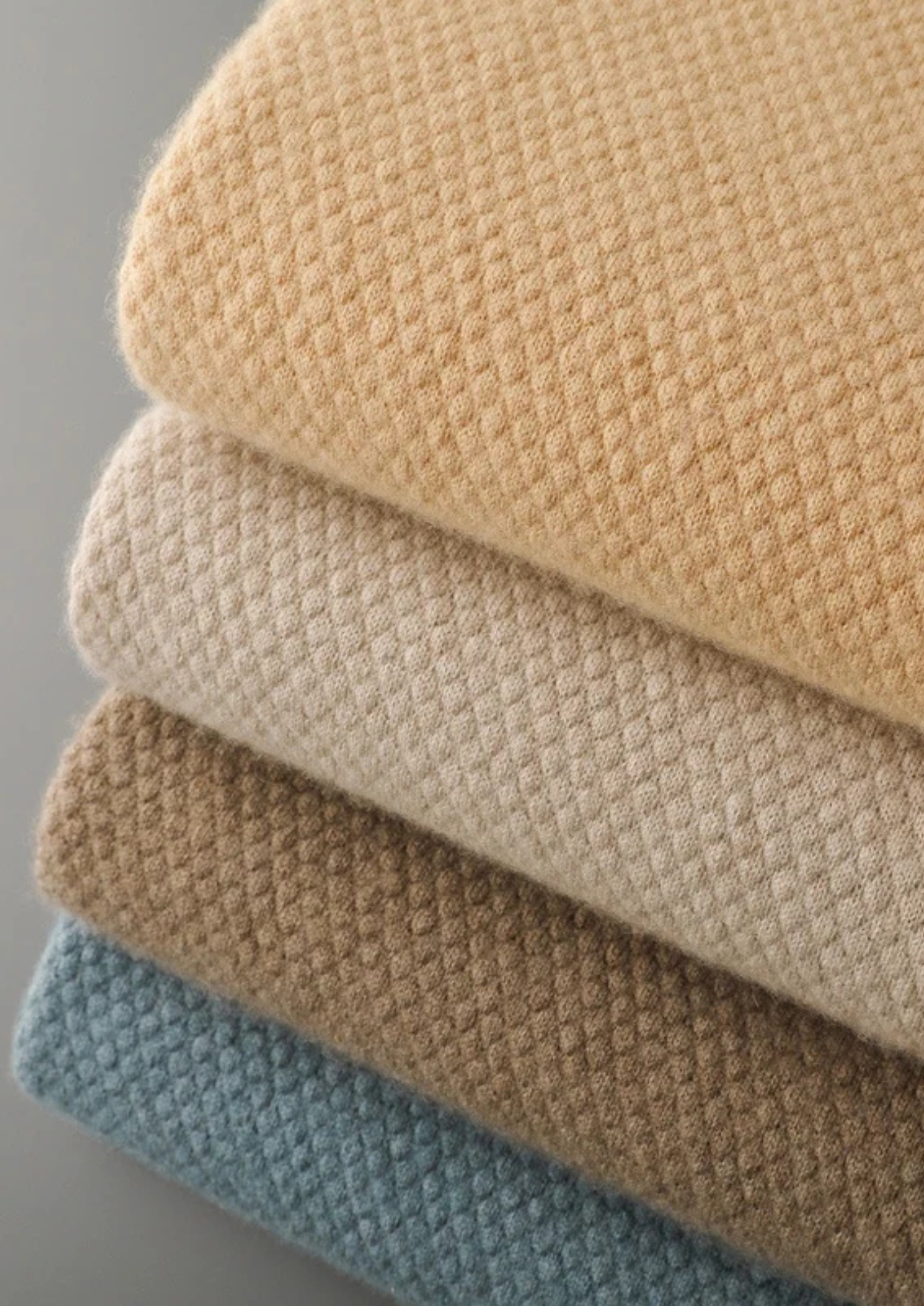 PREMIUM CASHMERE TWO-TONE POLO EXCLUSIVE RELEASE