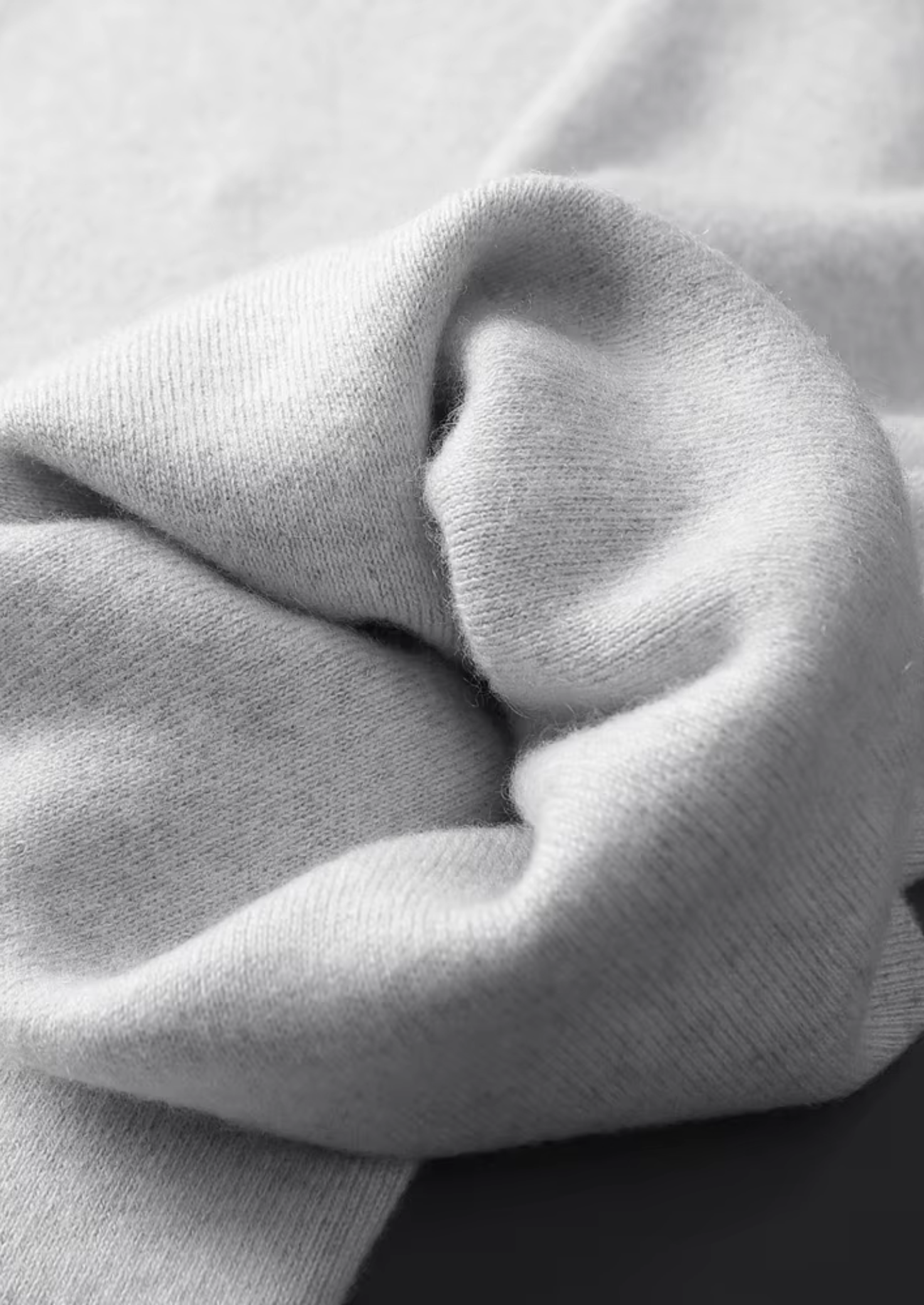 PREMIUM CASHMERE RELAXED TROUSERS EXCLUSIVE RELEASE