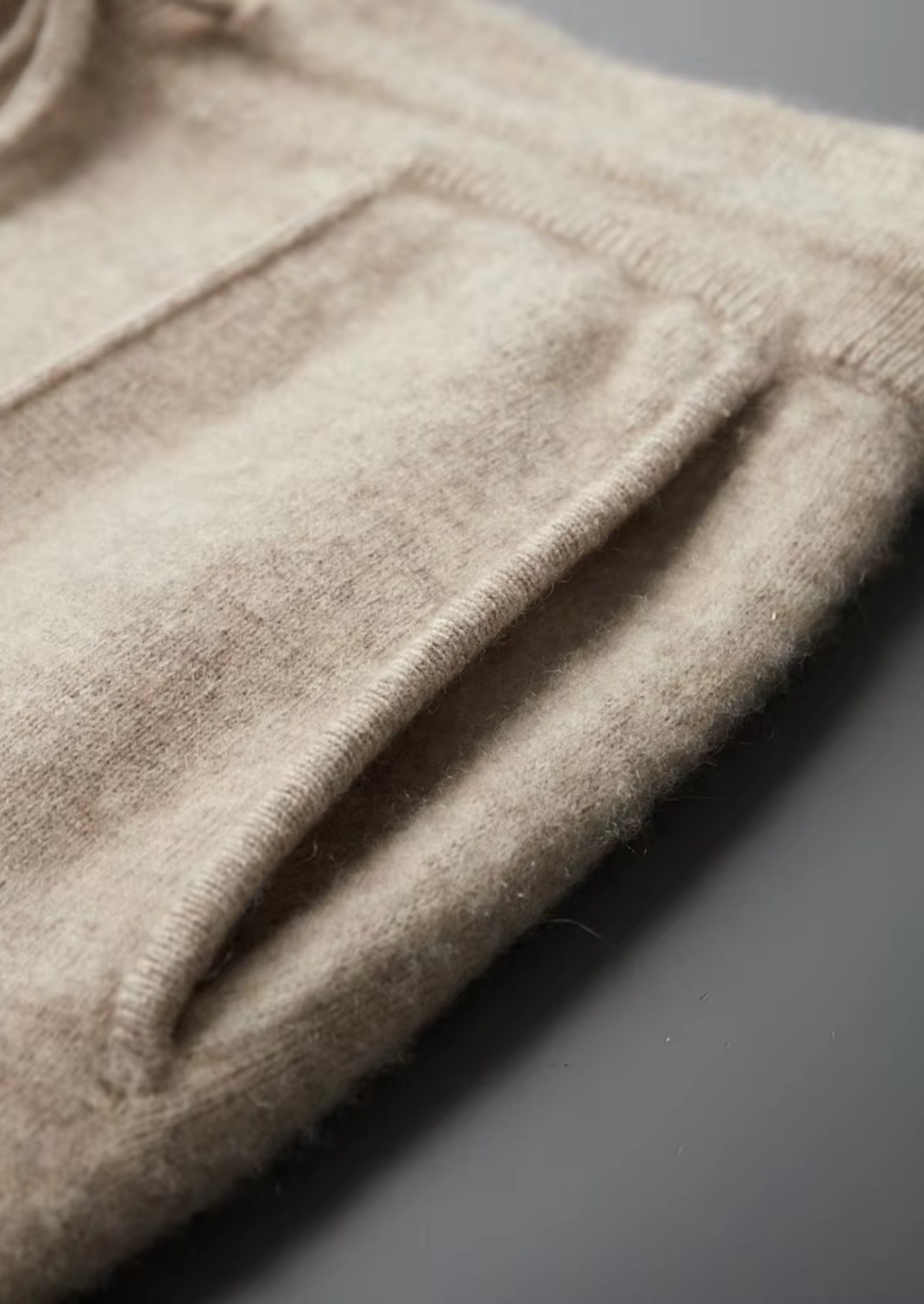 PREMIUM CASHMERE LEISURE TROUSERS EXCLUSIVE RELEASE