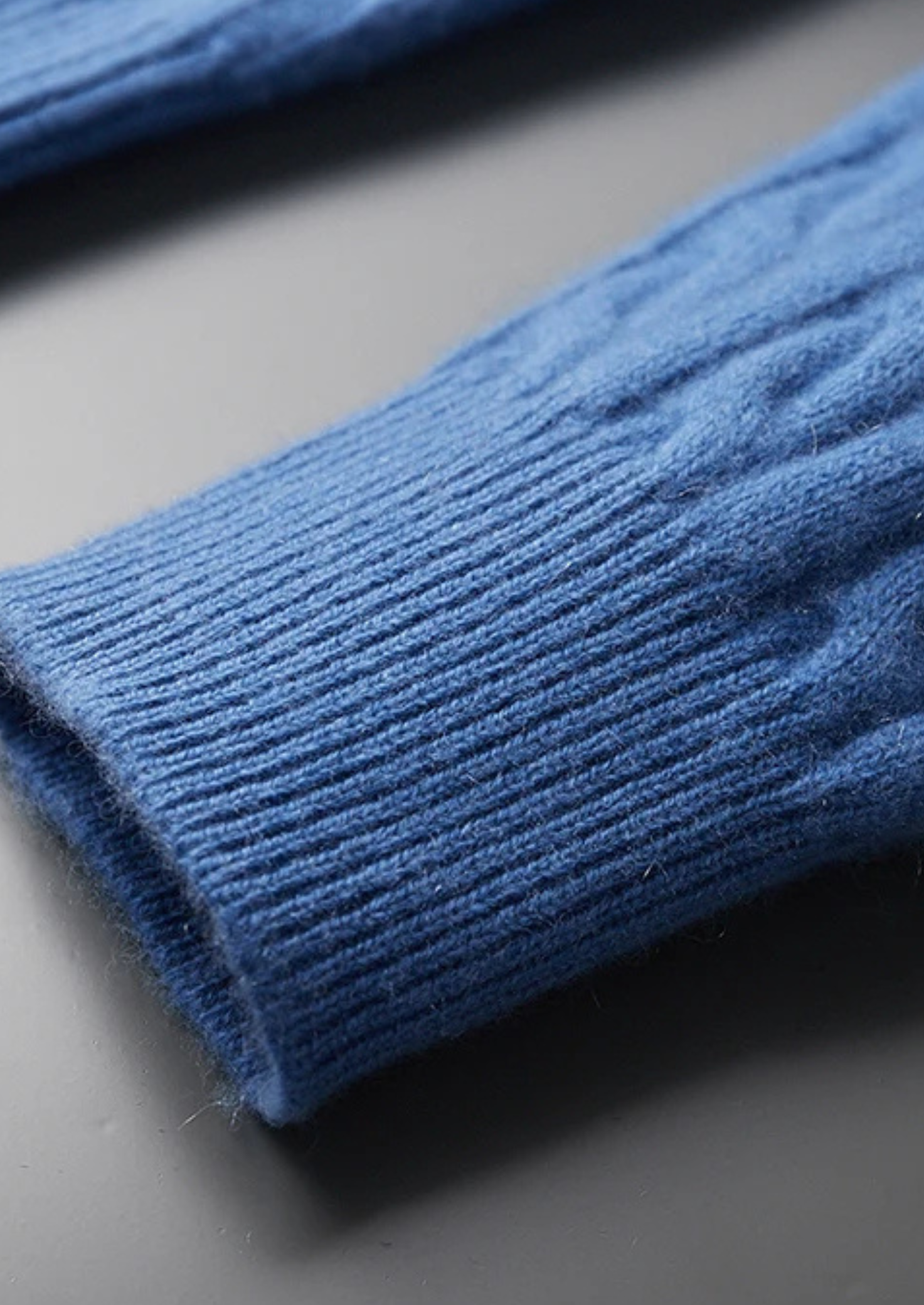 PREMIUM CASHMERE CABLE KNIT ZIPPER HOODIE EXCLUSIVE RELEASE