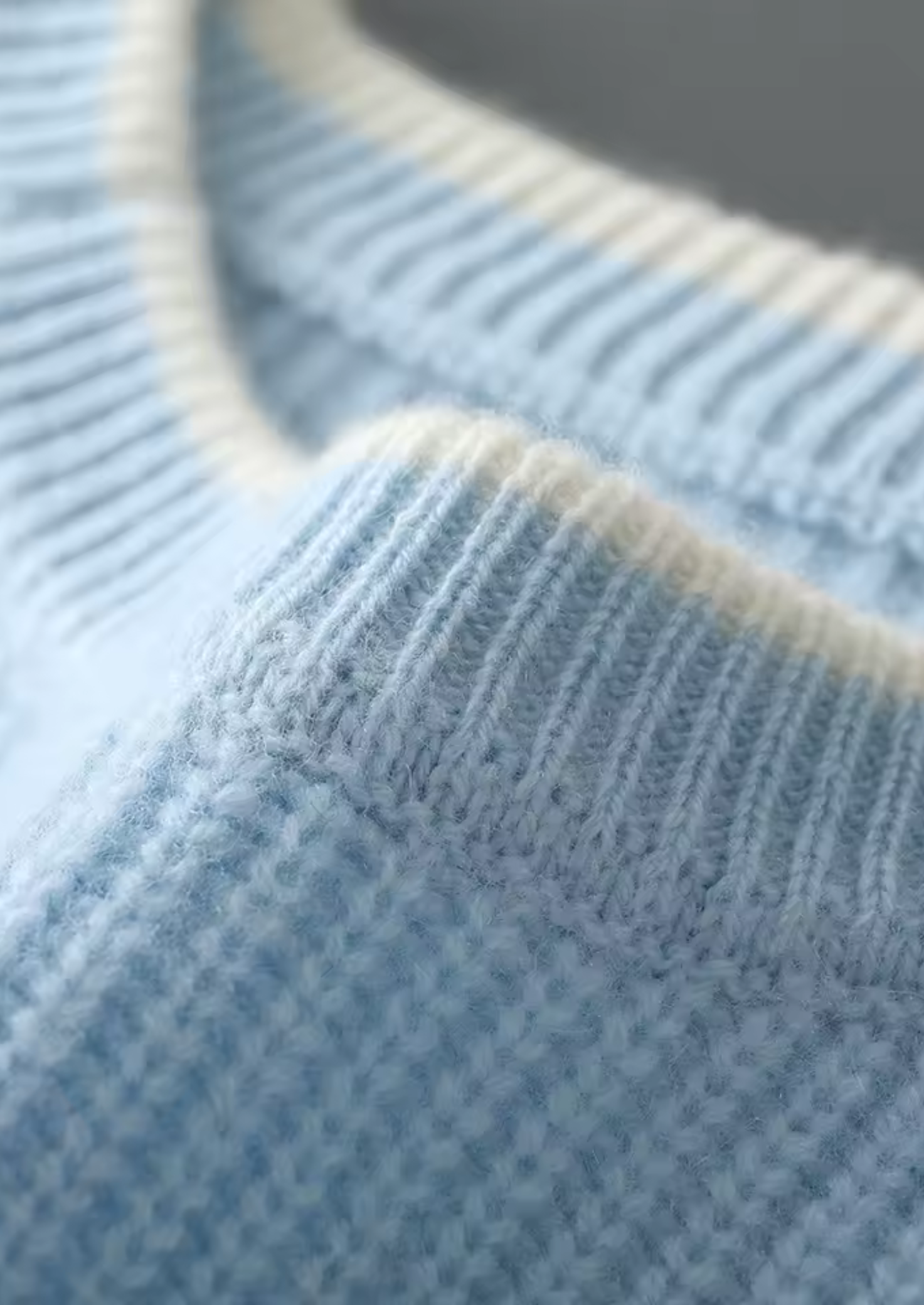 PURE EXTRA-FINE MERINO WOOL TWO TONE CREWNECK CLOUDWOOL®