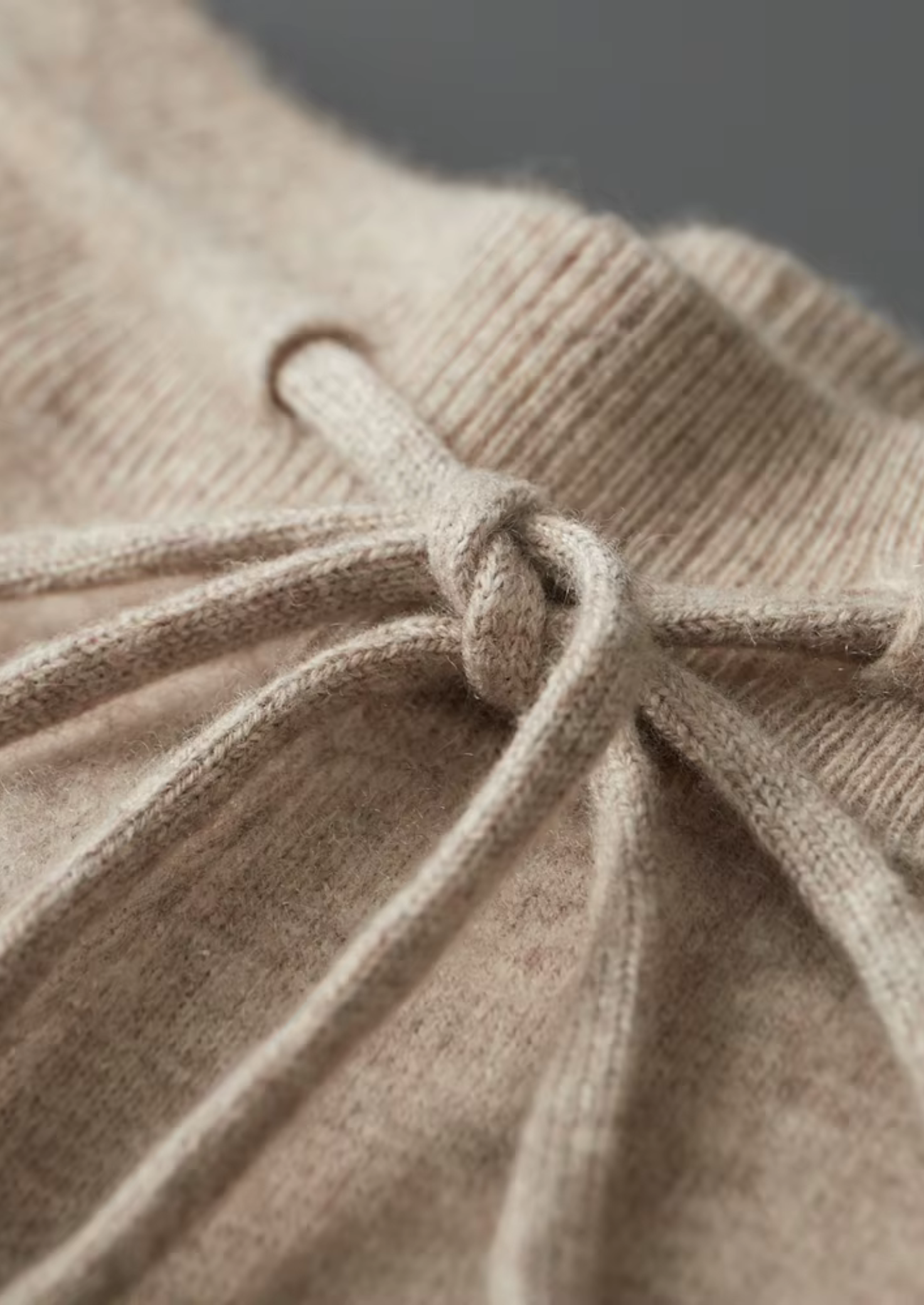 PREMIUM CASHMERE LEISURE TROUSERS EXCLUSIVE RELEASE
