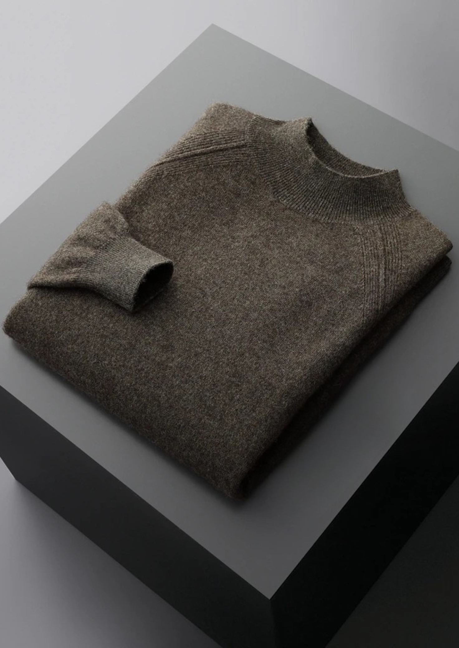 PURE EXTRA-FINE MERINO WOOL RAGLAN MOCKNECK CLOUDWOOL®