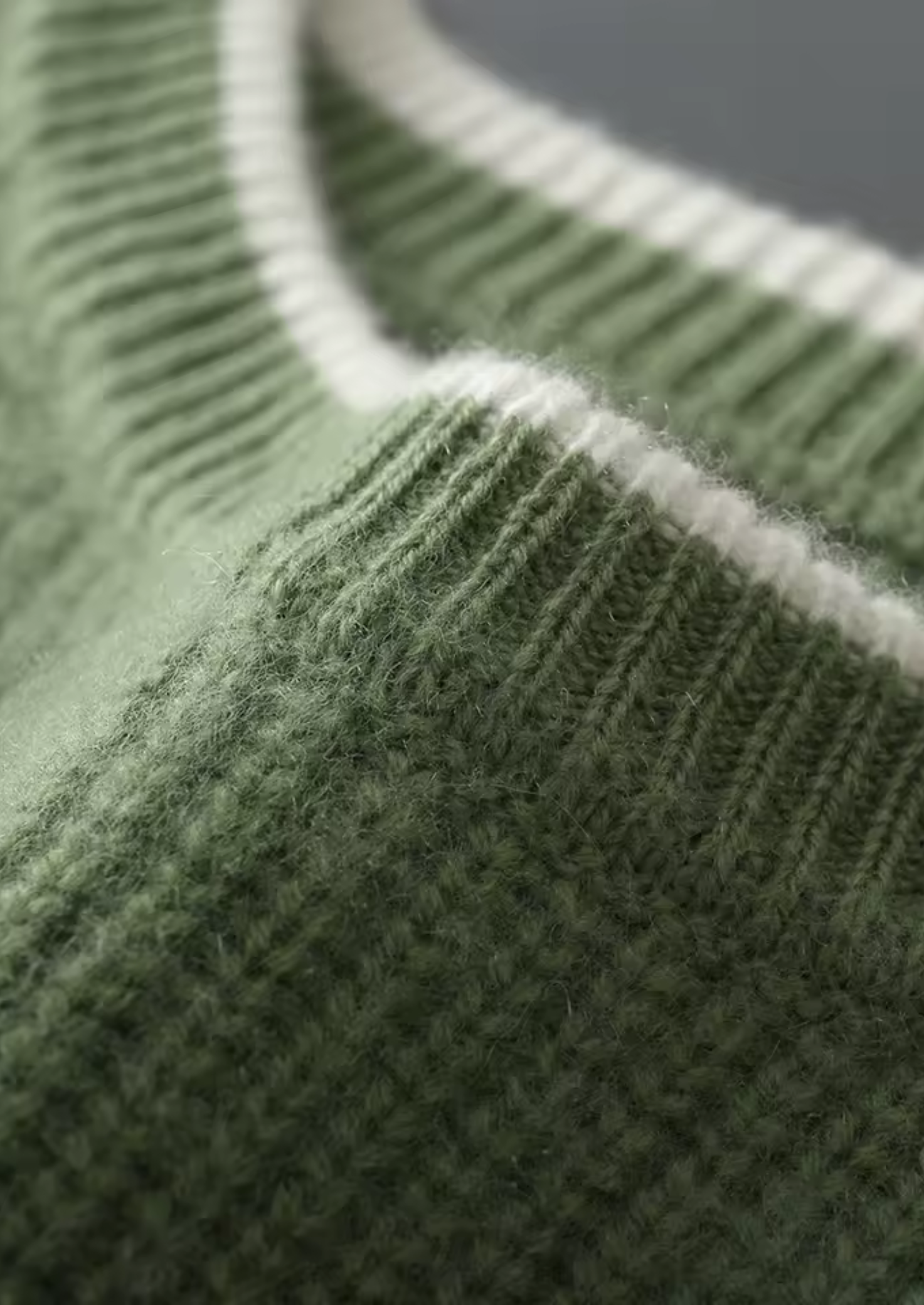 PURE EXTRA-FINE MERINO WOOL TWO TONE CREWNECK CLOUDWOOL®