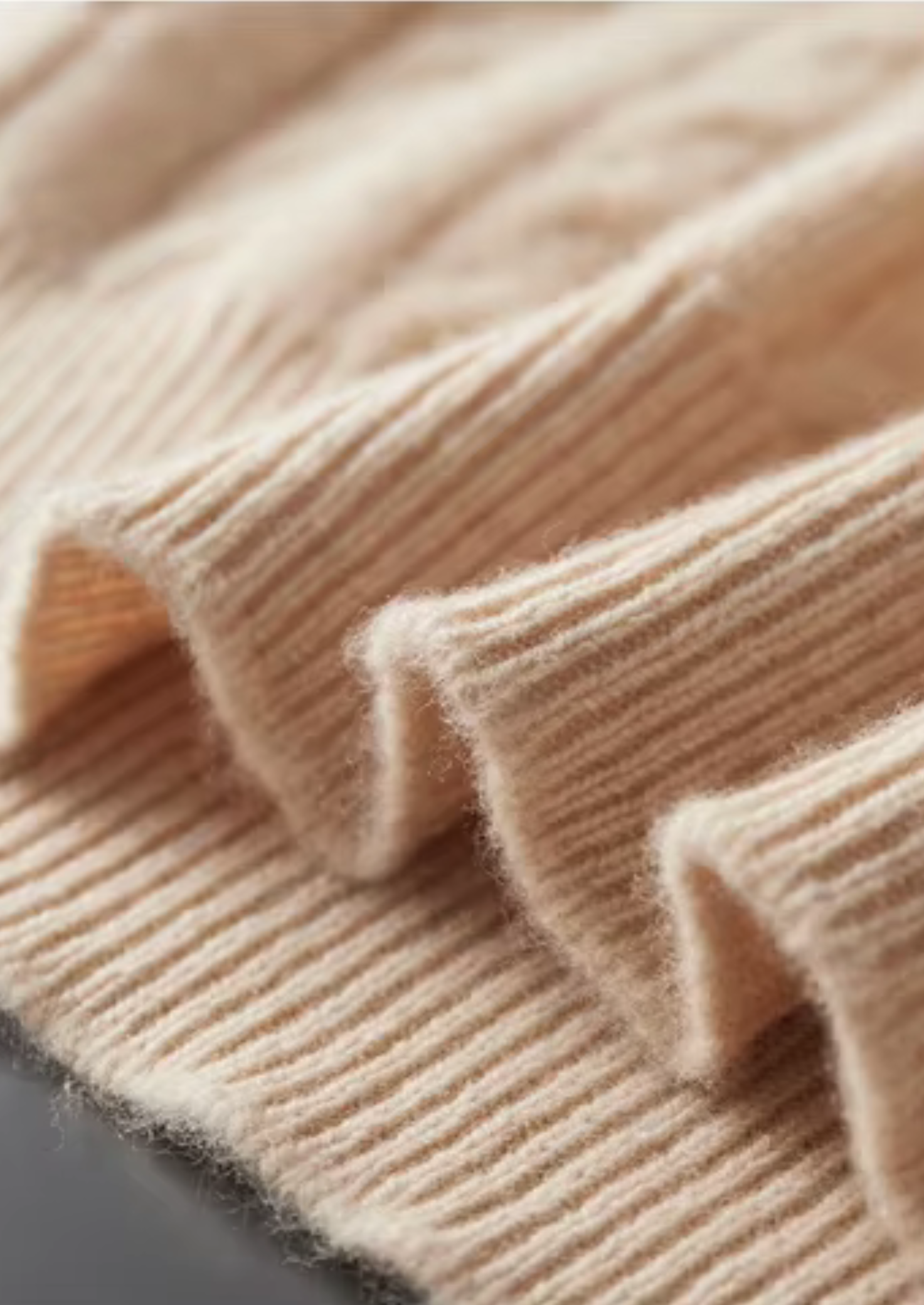 PURE EXTRA-FINE MERINO WOOL CABLE KNIT HENLEY SWEATER CLOUDWOOL®