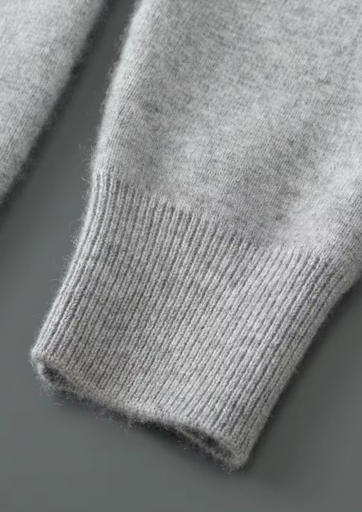 PURE EXTRA-FINE MERINO WOOL ESSENTIAL CARDIGAN CLOUDWOOL®