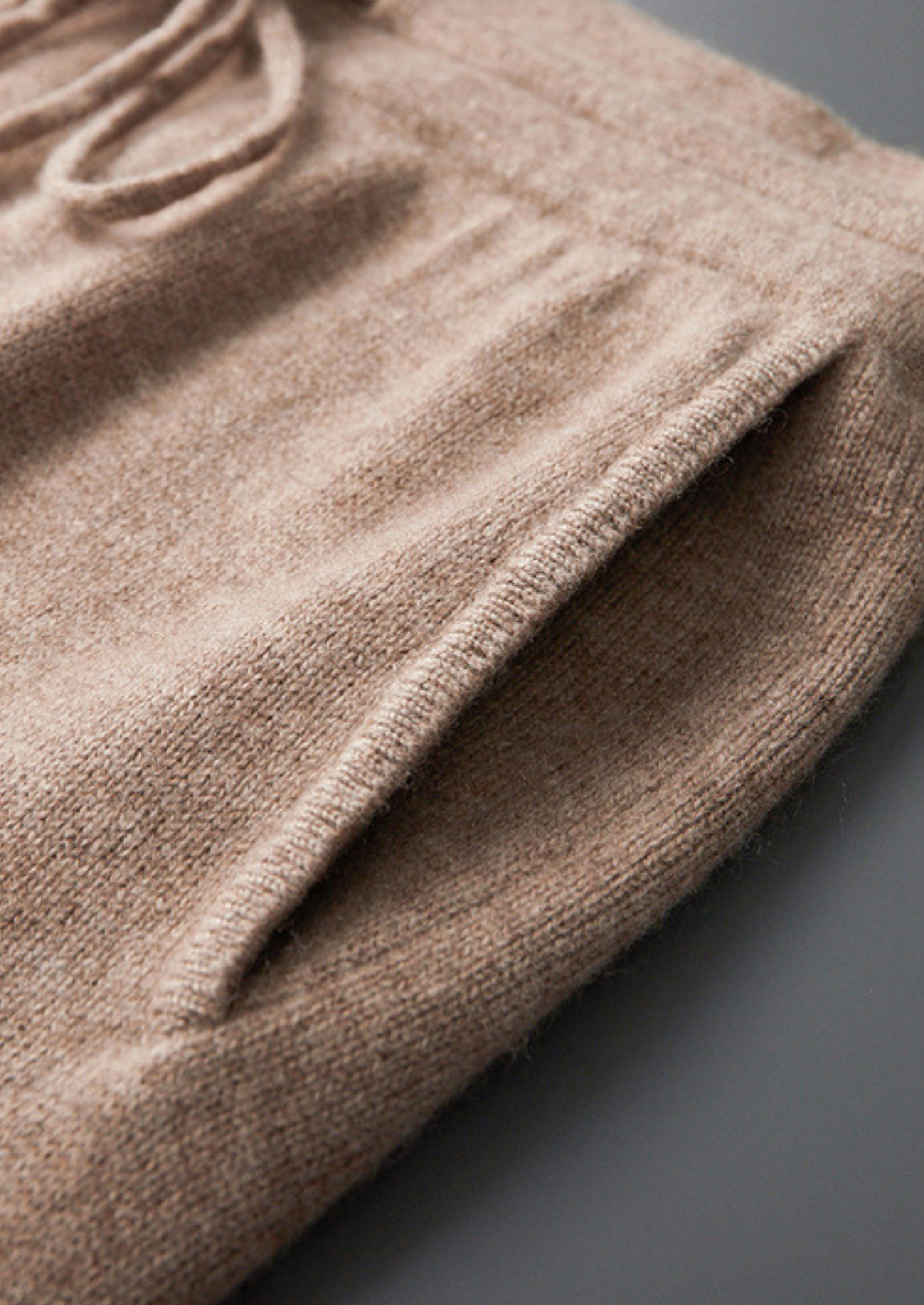PREMIUM CASHMERE ESSENTIAL LEISURE JOGGERS EXCLUSIVE RELEASE