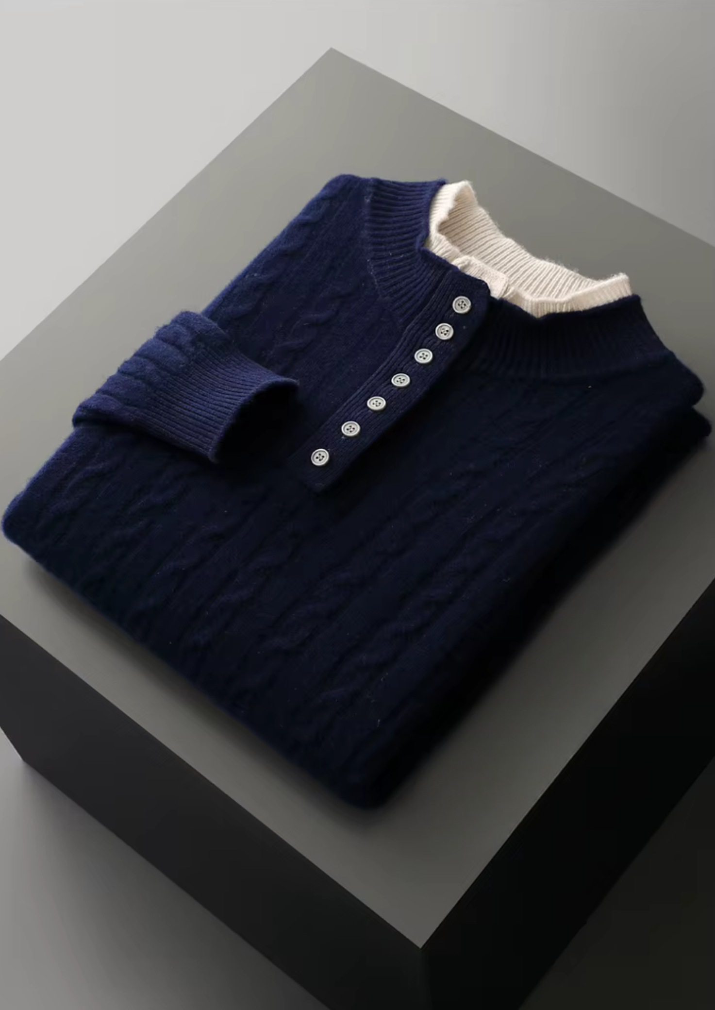PURE EXTRA-FINE MERINO WOOL CABLE KNIT HENLEY SWEATER CLOUDWOOL®