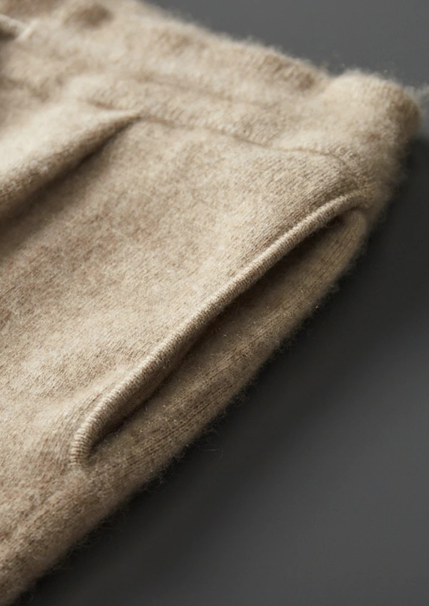 PREMIUM CASHMERE LEISURE SET EXCLUSIVE RELEASE
