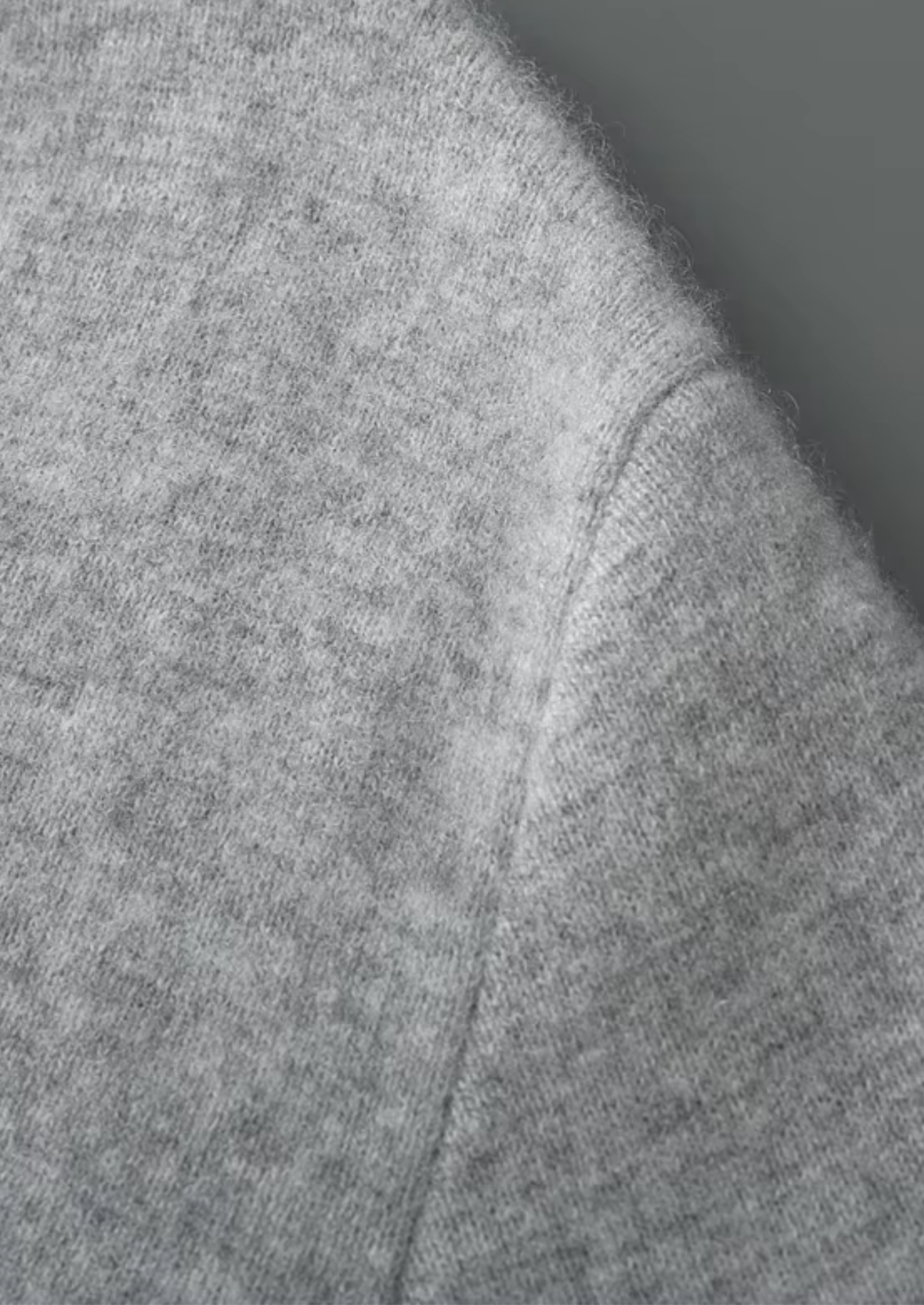 PURE EXTRA-FINE MERINO WOOL ESSENTIAL CARDIGAN CLOUDWOOL®