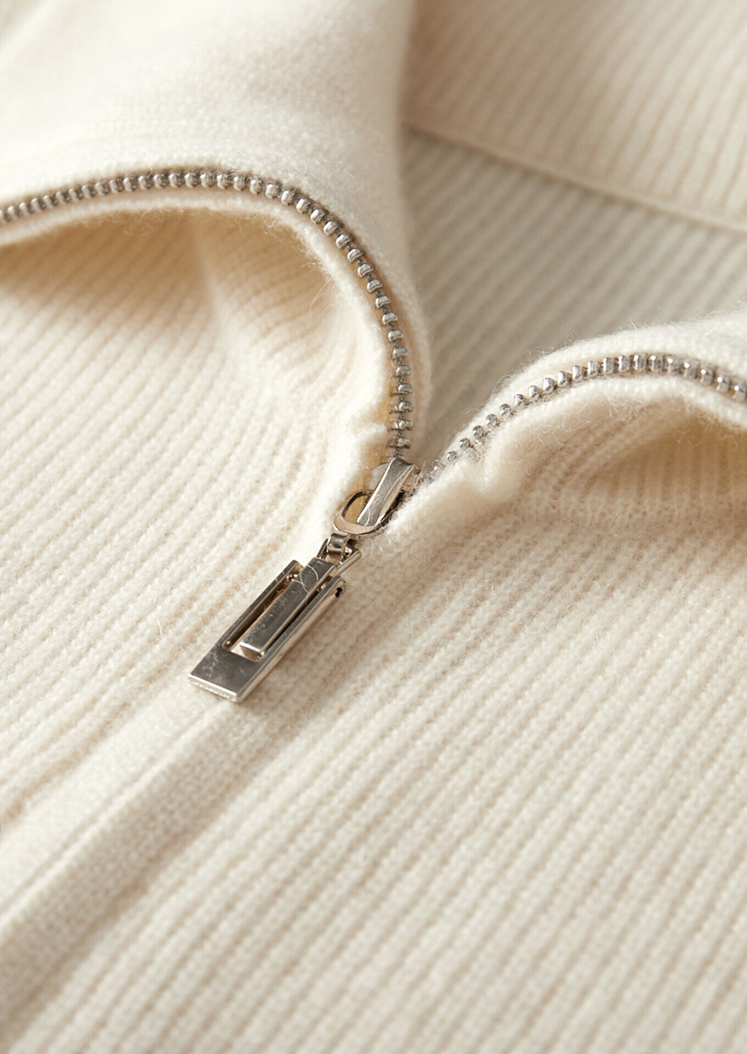 PURE CASHMERE BODY WARMER VEST EXCLUSIVE RELEASE
