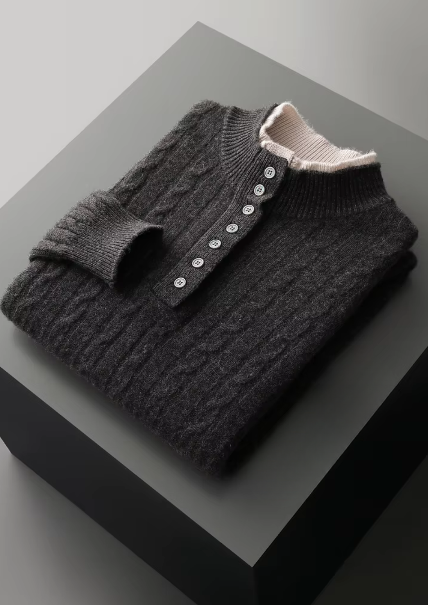 PURE EXTRA-FINE MERINO WOOL CABLE KNIT HENLEY SWEATER CLOUDWOOL®