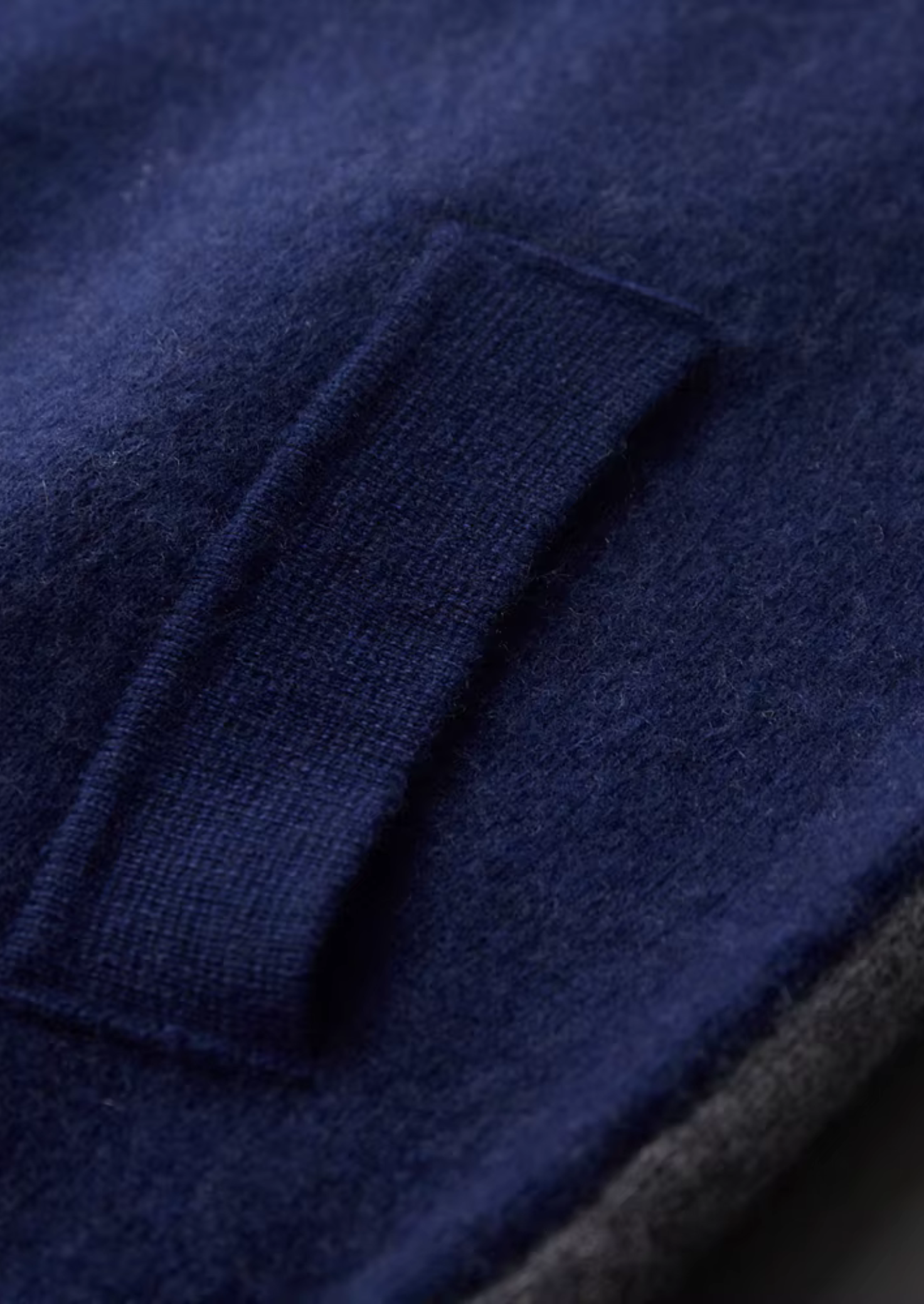 PREMIUM CASHMERE LEISURE SET EXCLUSIVE RELEASE