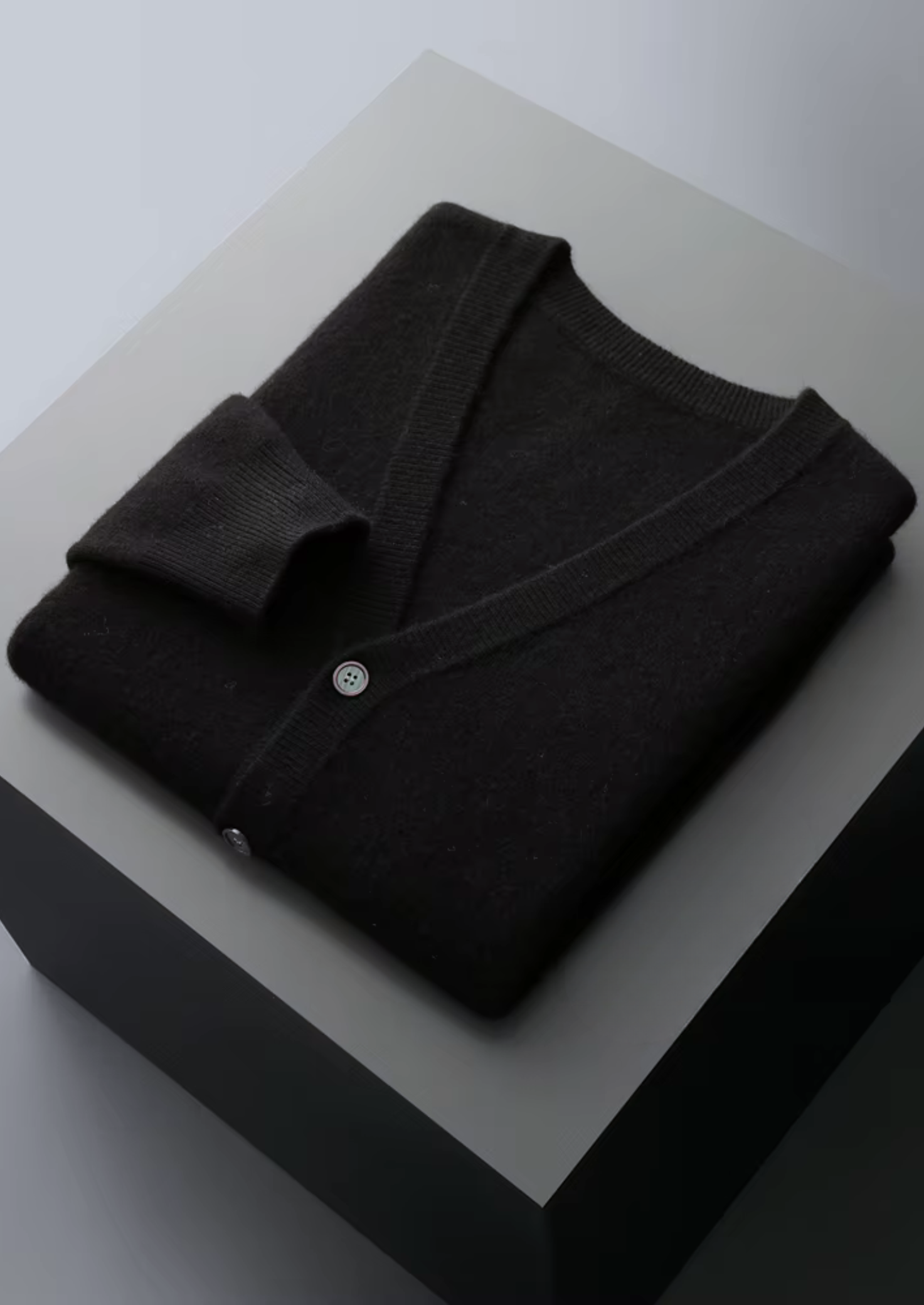 PURE EXTRA-FINE MERINO WOOL ESSENTIAL CARDIGAN CLOUDWOOL®