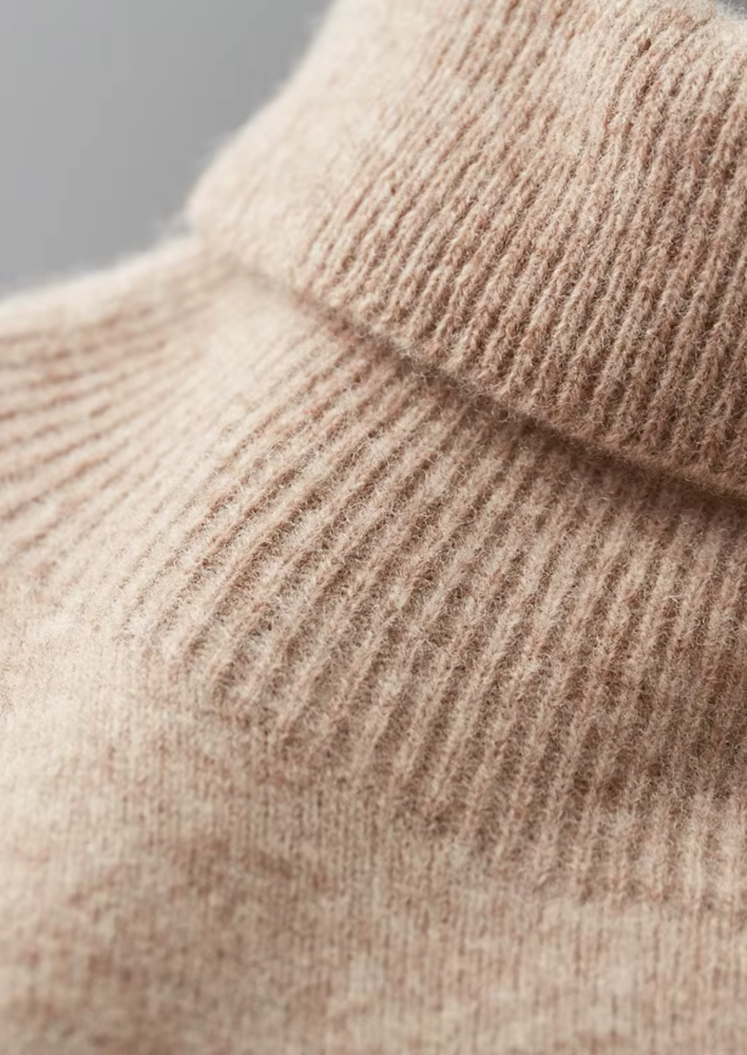 PURE EXTRA-FINE MERINO WOOL CLASSIC ROLLNECK CLOUDWOOL®