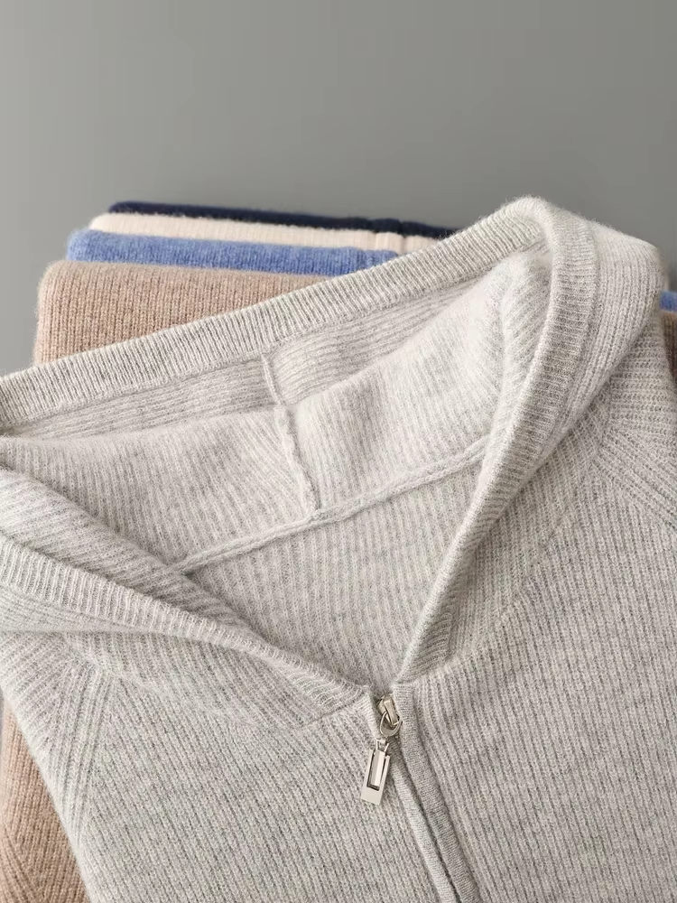 PURE EXTRA-FINE MERINO WOOL RIBBED ZIP HOODIE CLOUDWOOL®
