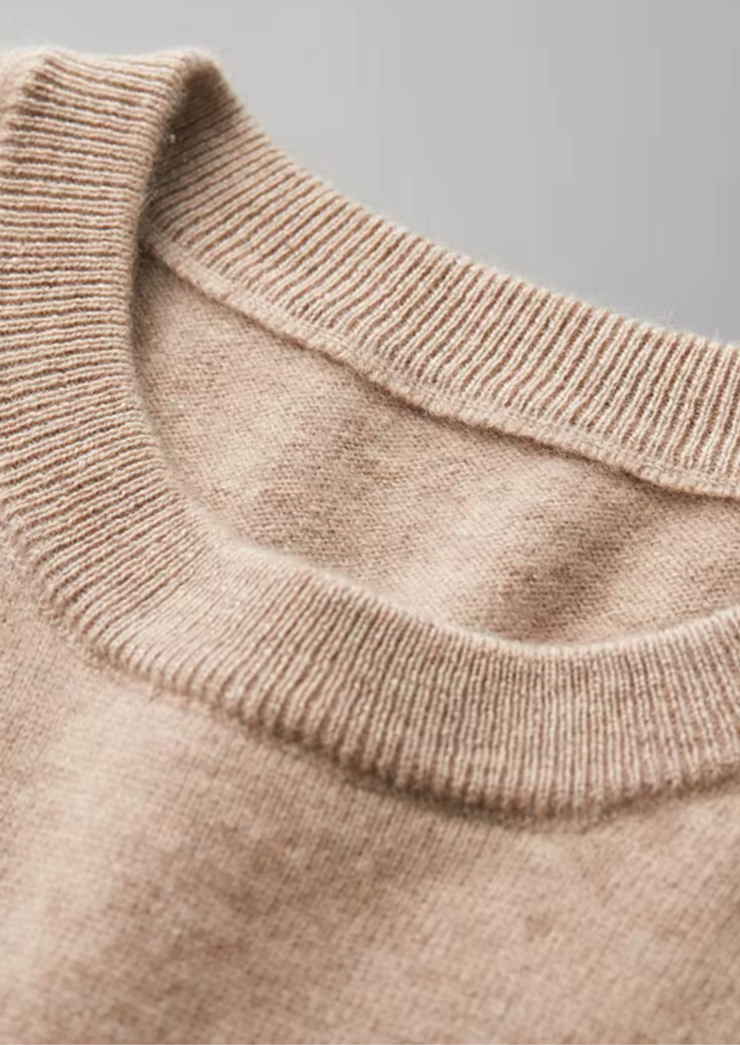 PREMIUM CASHMERE CLASSIC CREWNECK T-SHIRT EXCLUSIVE RELEASE