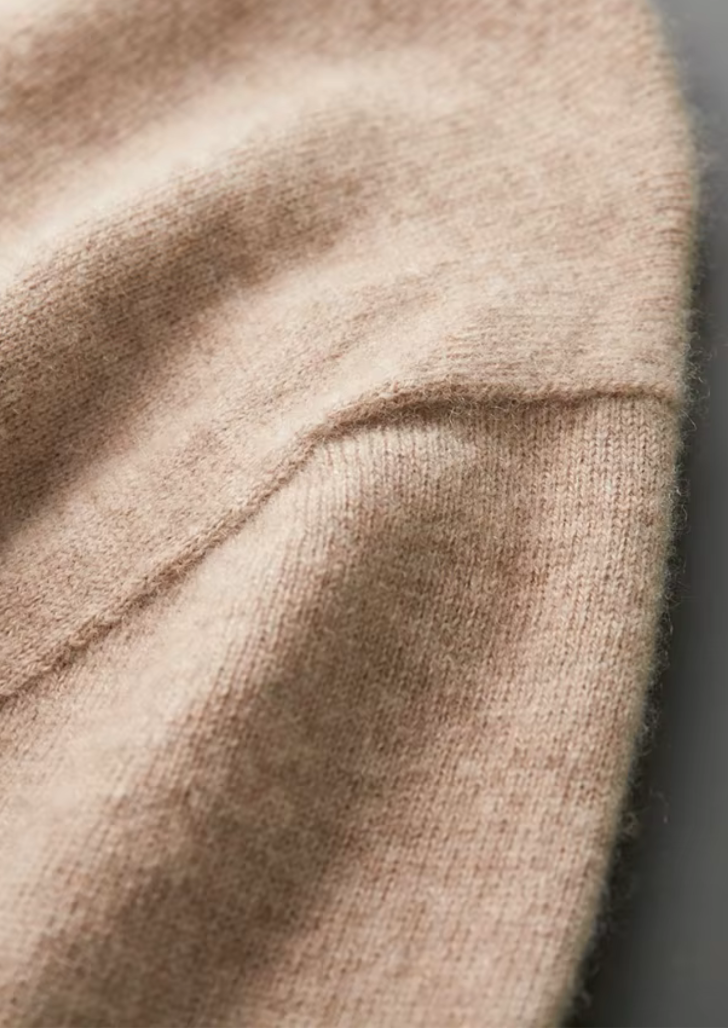 PREMIUM CASHMERE CLASSIC CREWNECK T-SHIRT EXCLUSIVE RELEASE