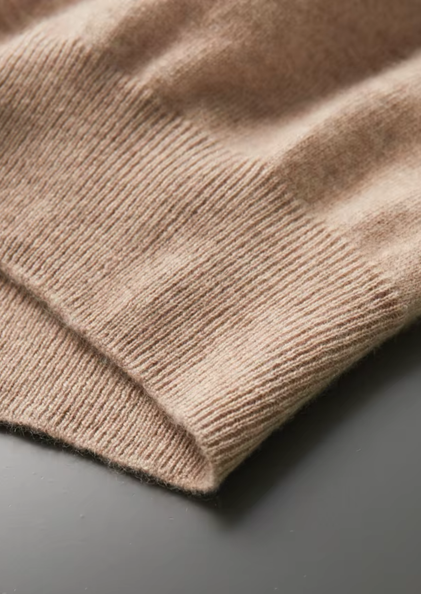 PREMIUM CASHMERE CLASSIC CREWNECK T-SHIRT EXCLUSIVE RELEASE