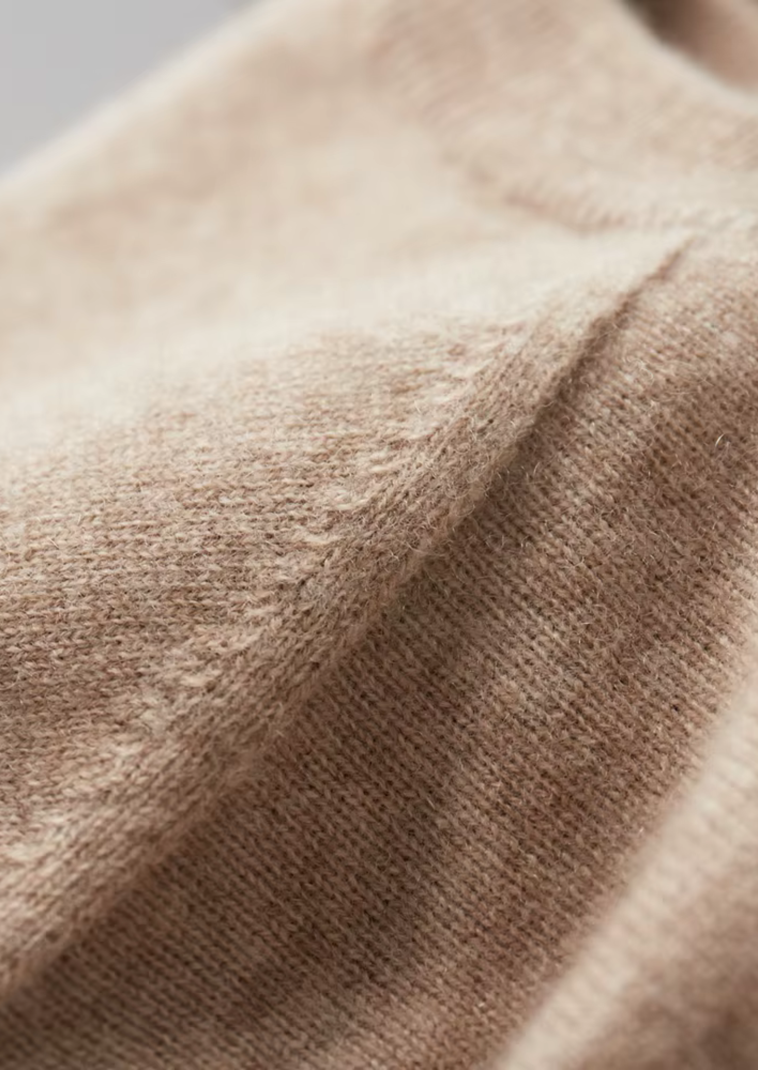PREMIUM CASHMERE CLASSIC CREWNECK T-SHIRT EXCLUSIVE RELEASE