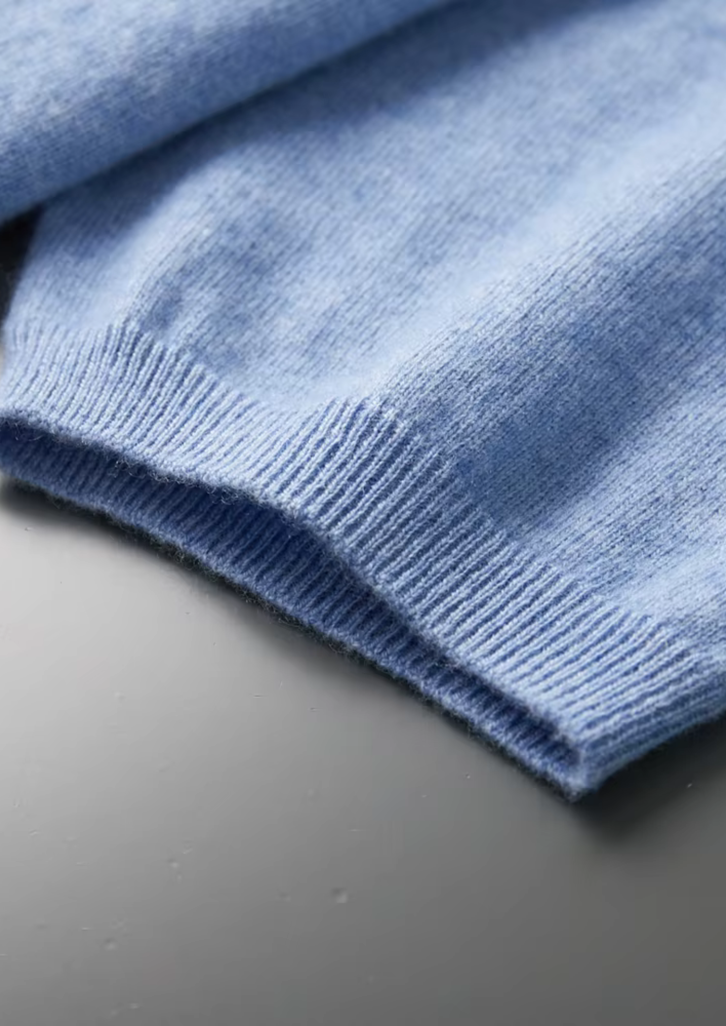 PREMIUM CASHMERE CLASSIC CREWNECK T-SHIRT EXCLUSIVE RELEASE