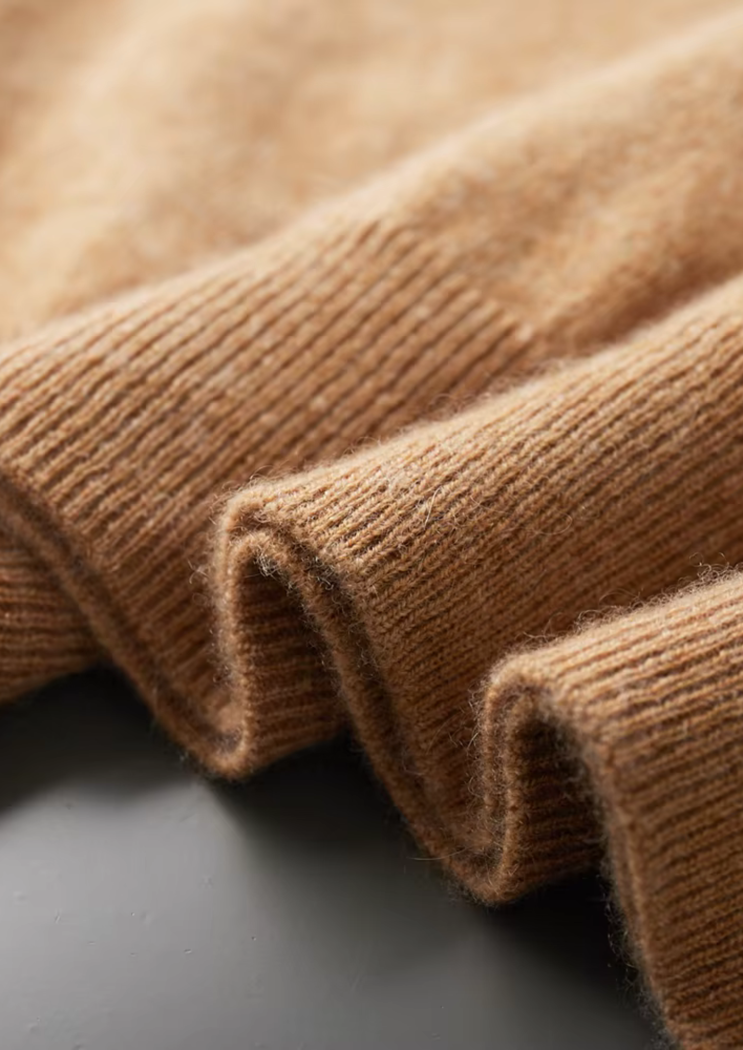 PREMIUM CASHMERE MOCK NECK T-SHIRT EXCLUSIVE RELEASE