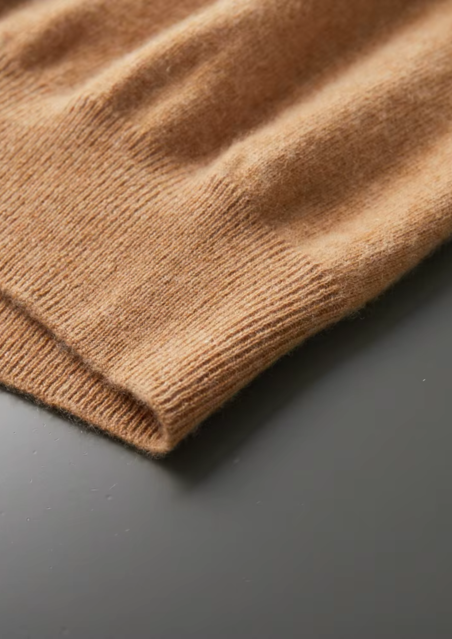 PREMIUM CASHMERE MOCK NECK T-SHIRT EXCLUSIVE RELEASE