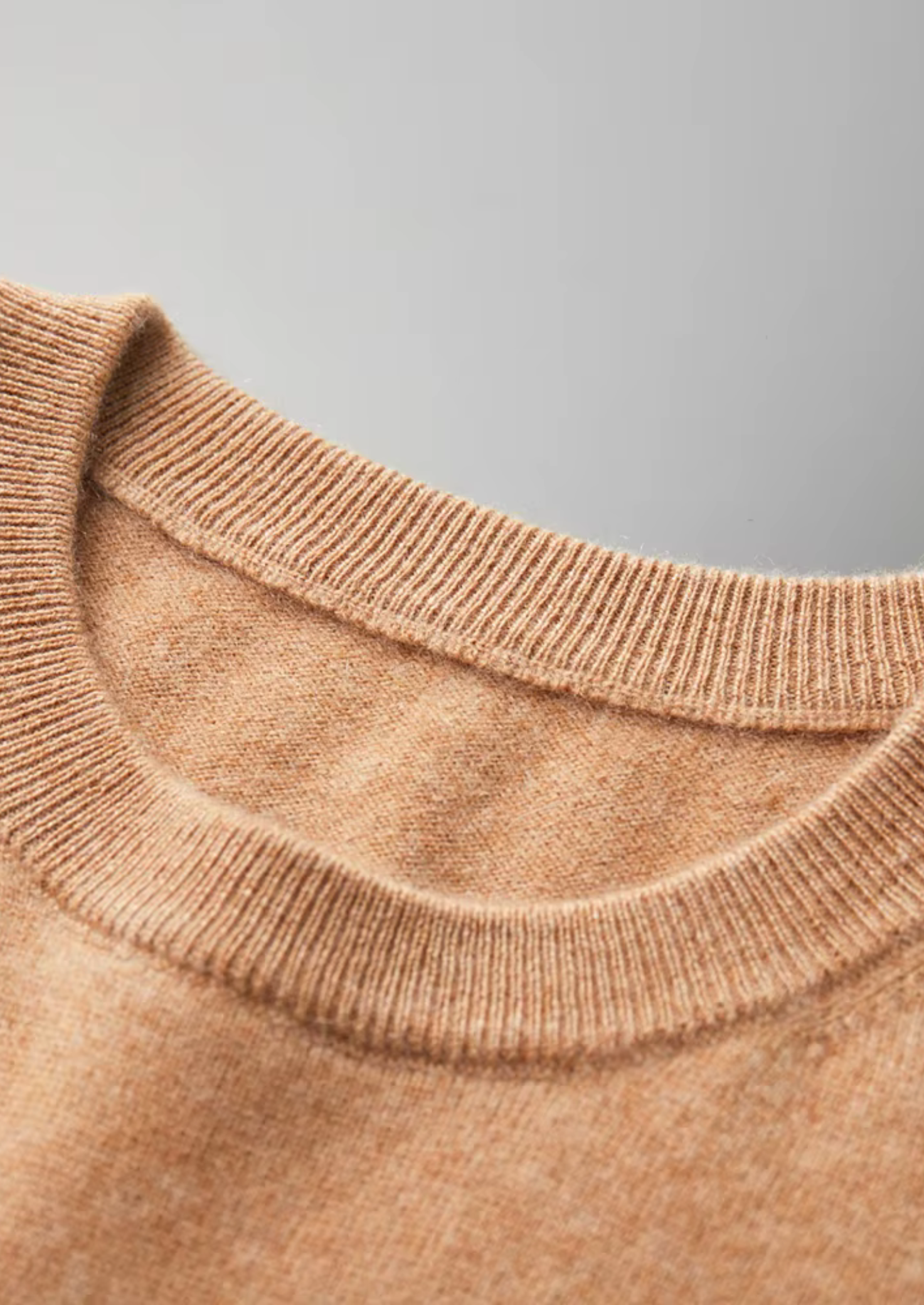 PREMIUM CASHMERE CLASSIC CREWNECK T-SHIRT EXCLUSIVE RELEASE
