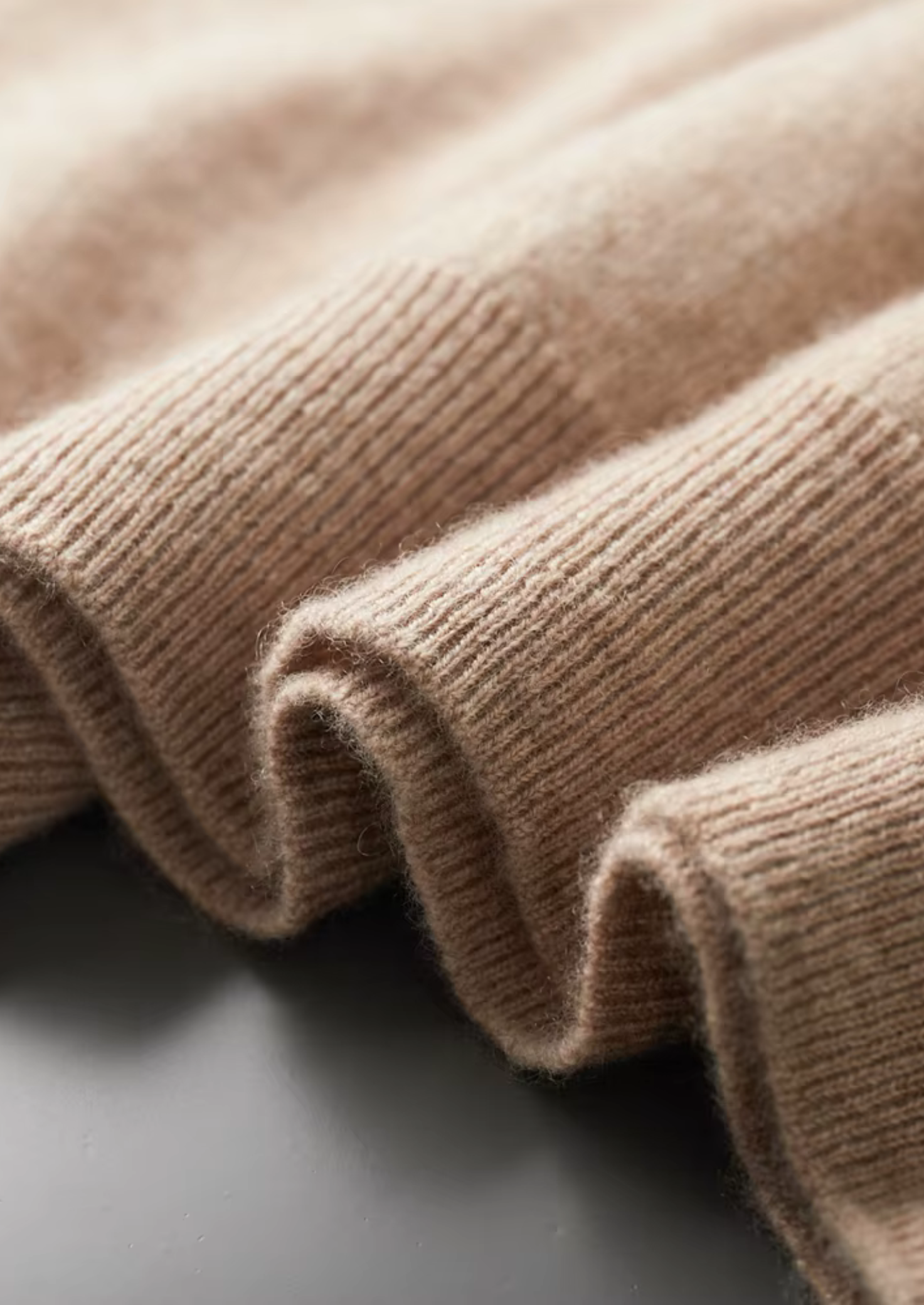 PREMIUM CASHMERE MOCK NECK T-SHIRT EXCLUSIVE RELEASE
