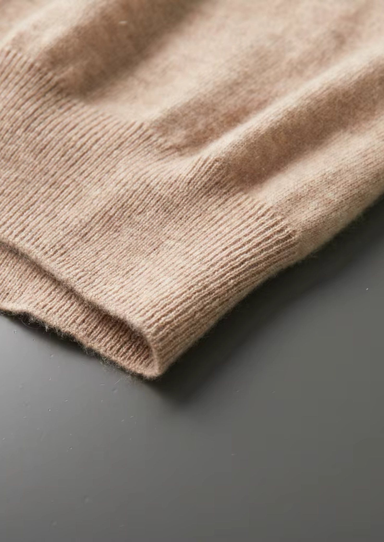 PREMIUM CASHMERE MOCK NECK T-SHIRT EXCLUSIVE RELEASE