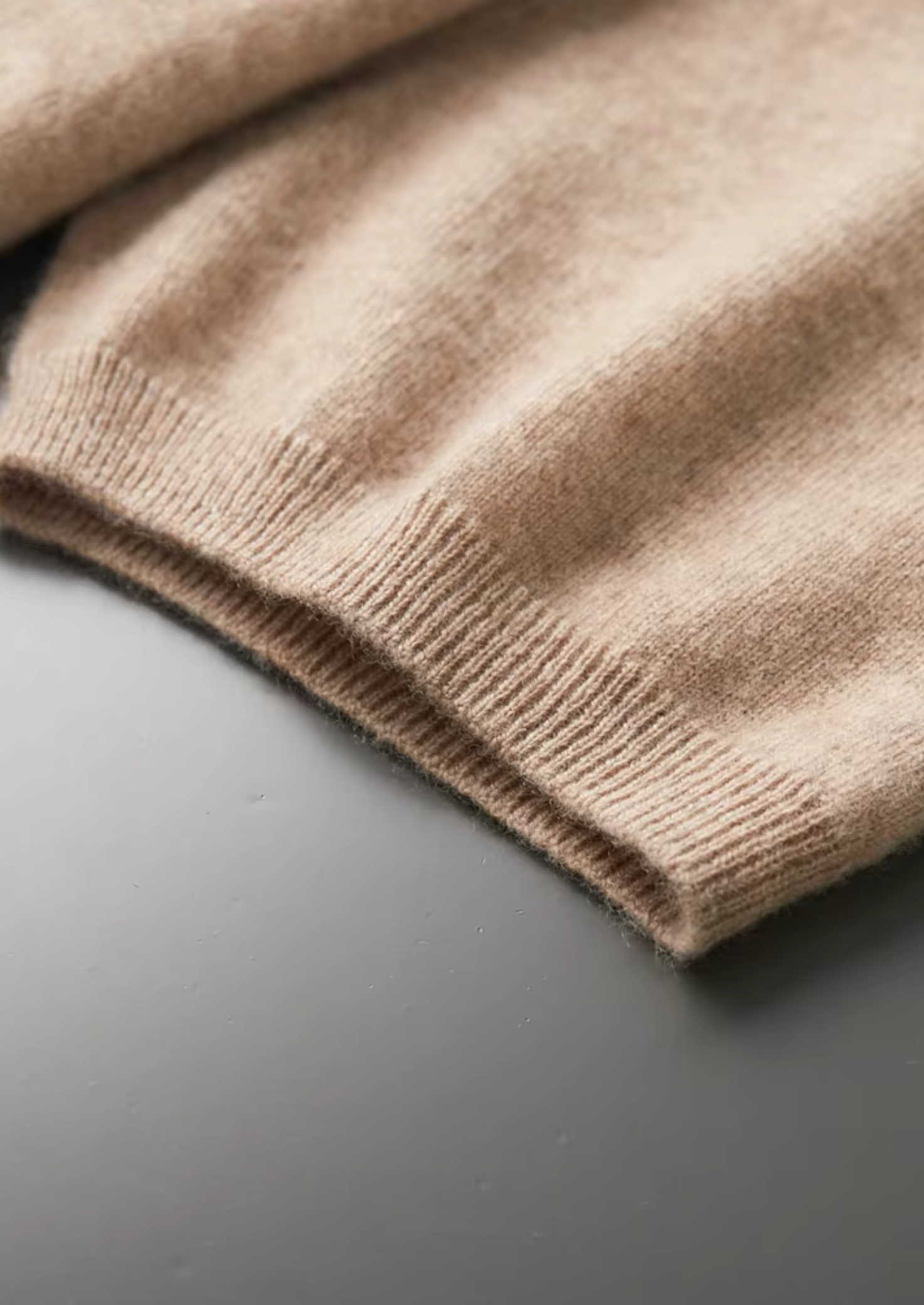 PREMIUM CASHMERE MOCK NECK T-SHIRT EXCLUSIVE RELEASE