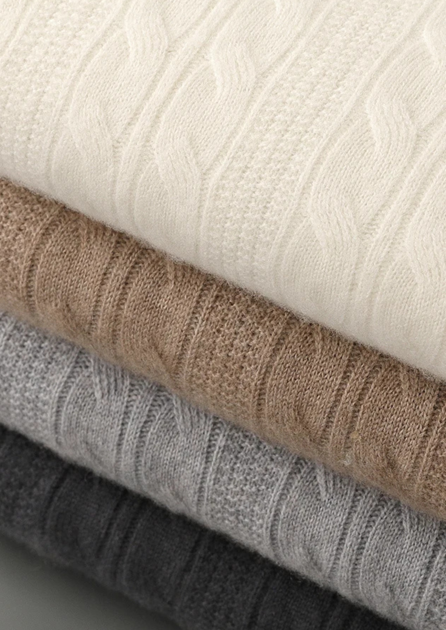 PURE EXTRA-FINE MERINO WOOL CABLE CREWNECK CLOUDWOOL®