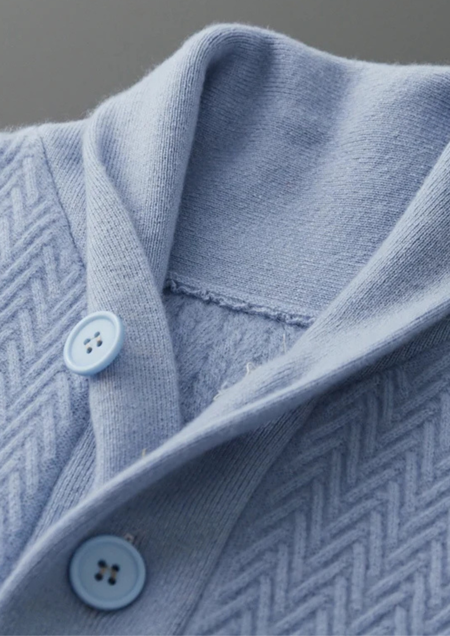 PREMIUM CASHMERE ZIGZAG BUTTON SWEATER EXCLUSIVE RELEASE