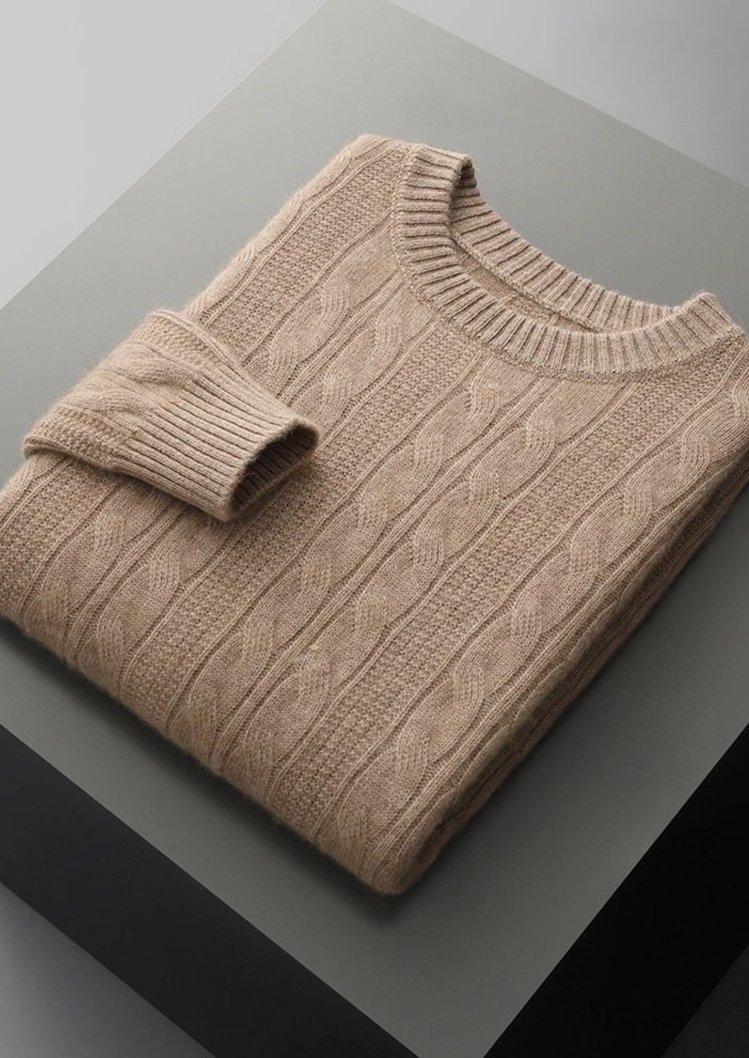 PURE EXTRA-FINE MERINO WOOL CABLE CREWNECK CLOUDWOOL®