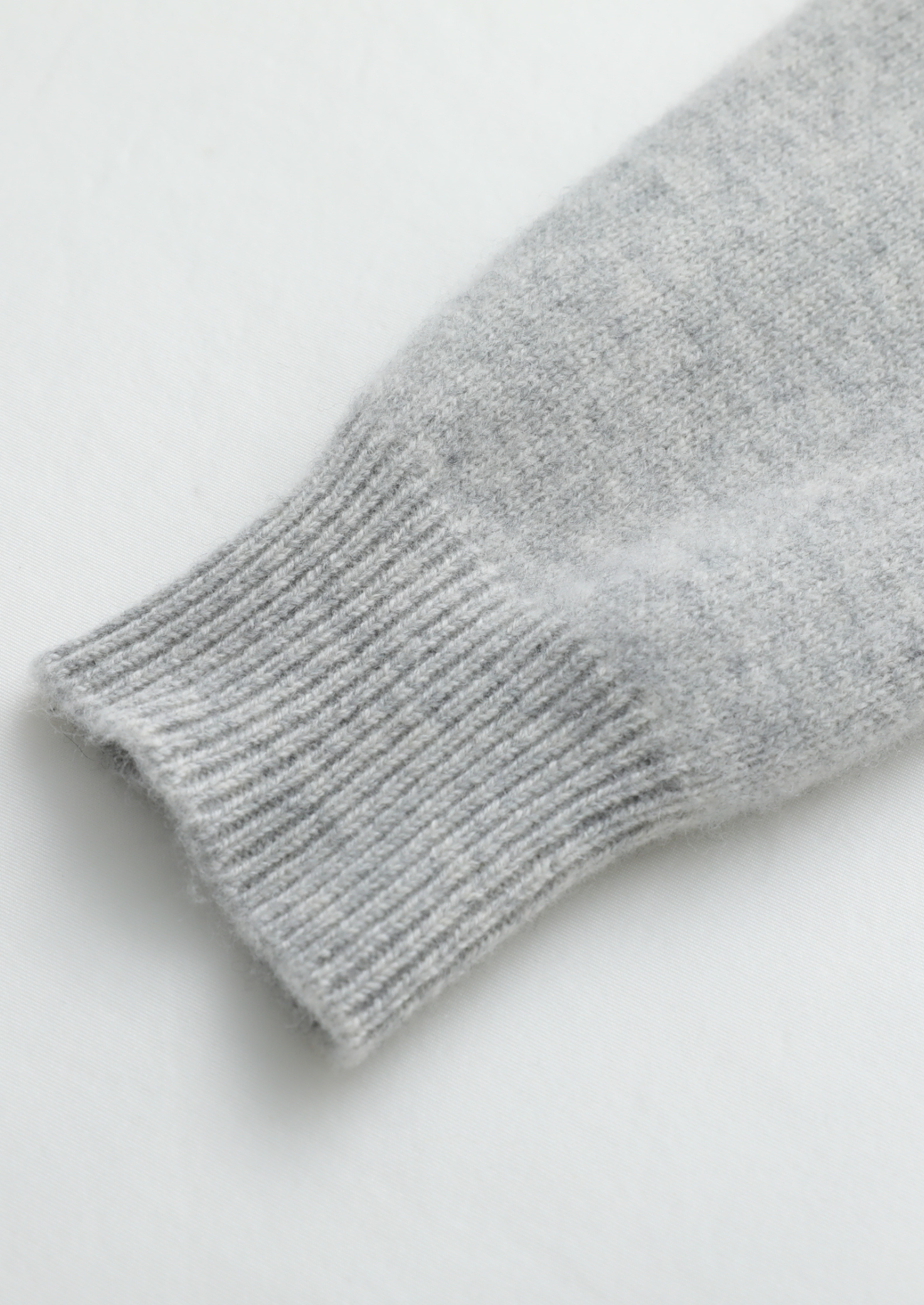 PURE EXTRA-FINE MERINO WOOL LUZZO SET - LIGHT GRAY SPECIAL EDITION