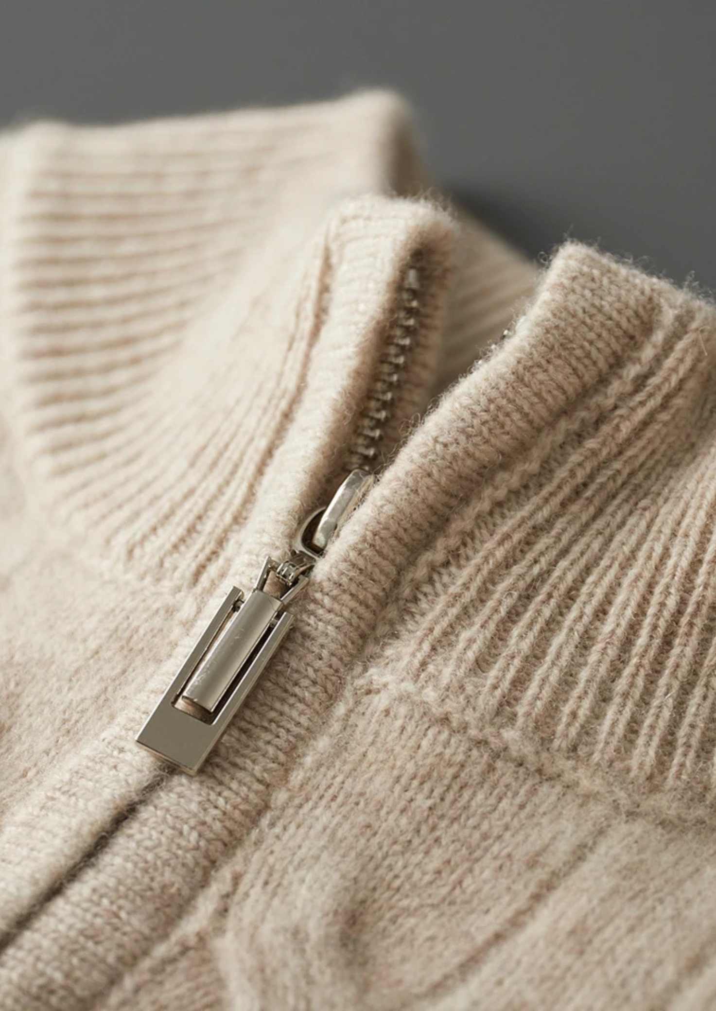 PURE EXTRA-FINE MERINO WOOL CABLE HALF ZIP CLOUDWOOL®