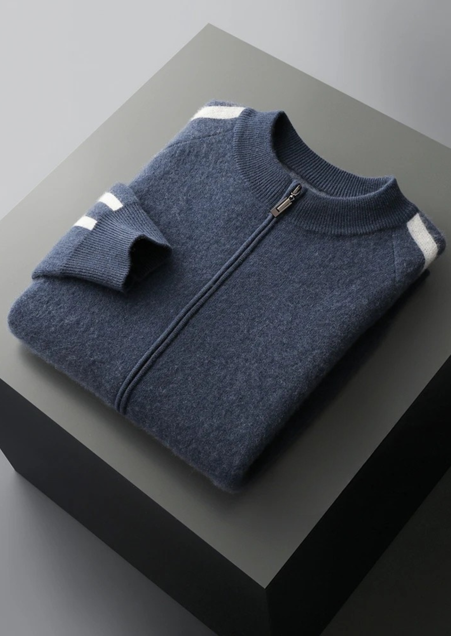 PURE EXTRA-FINE MERINO WOOL STRIPED CARDIGAN CLOUDWOOL®