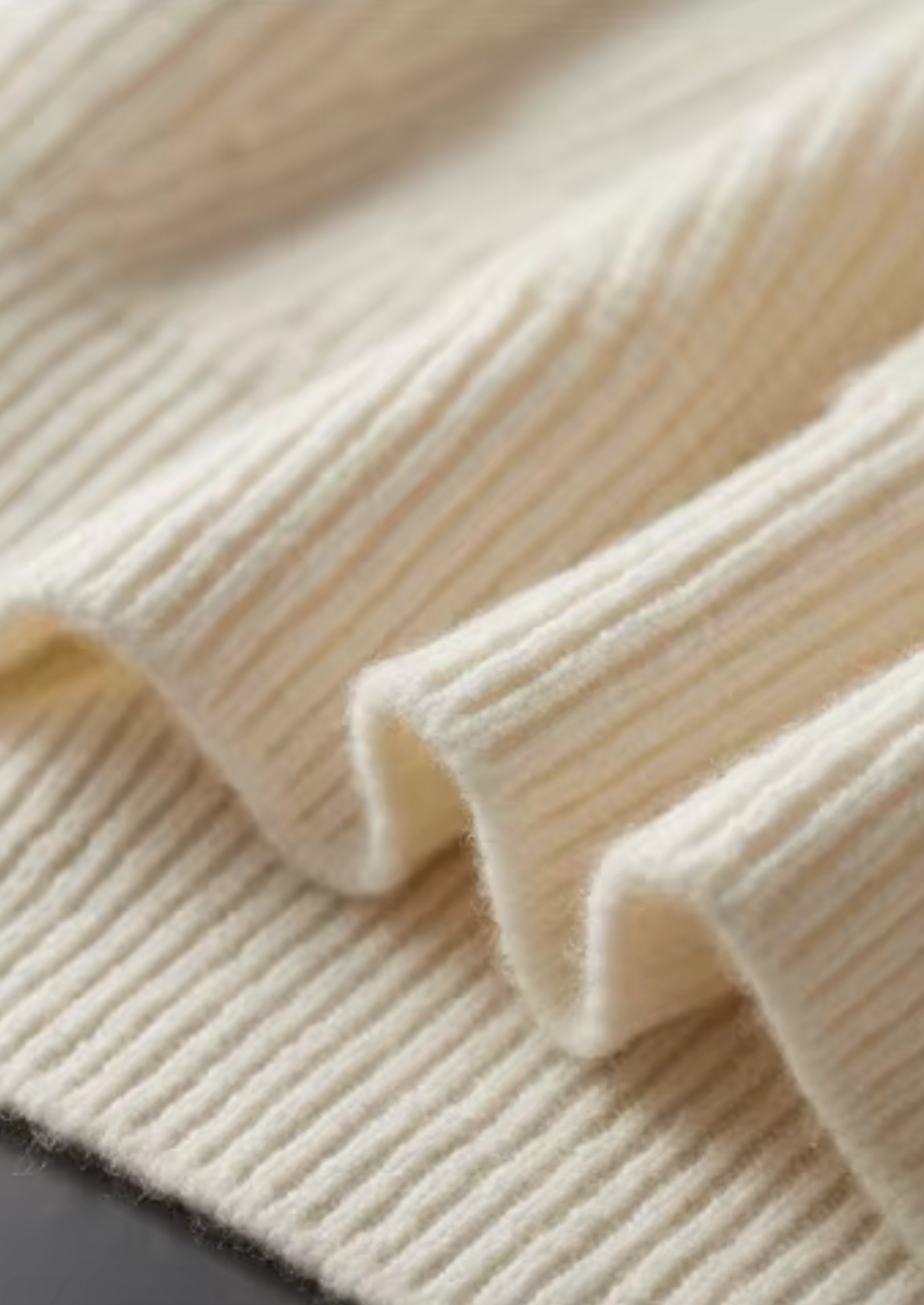 PURE EXTRA-FINE MERINO WOOL RIBBED HALF-ZIP CLOUDWOOL®