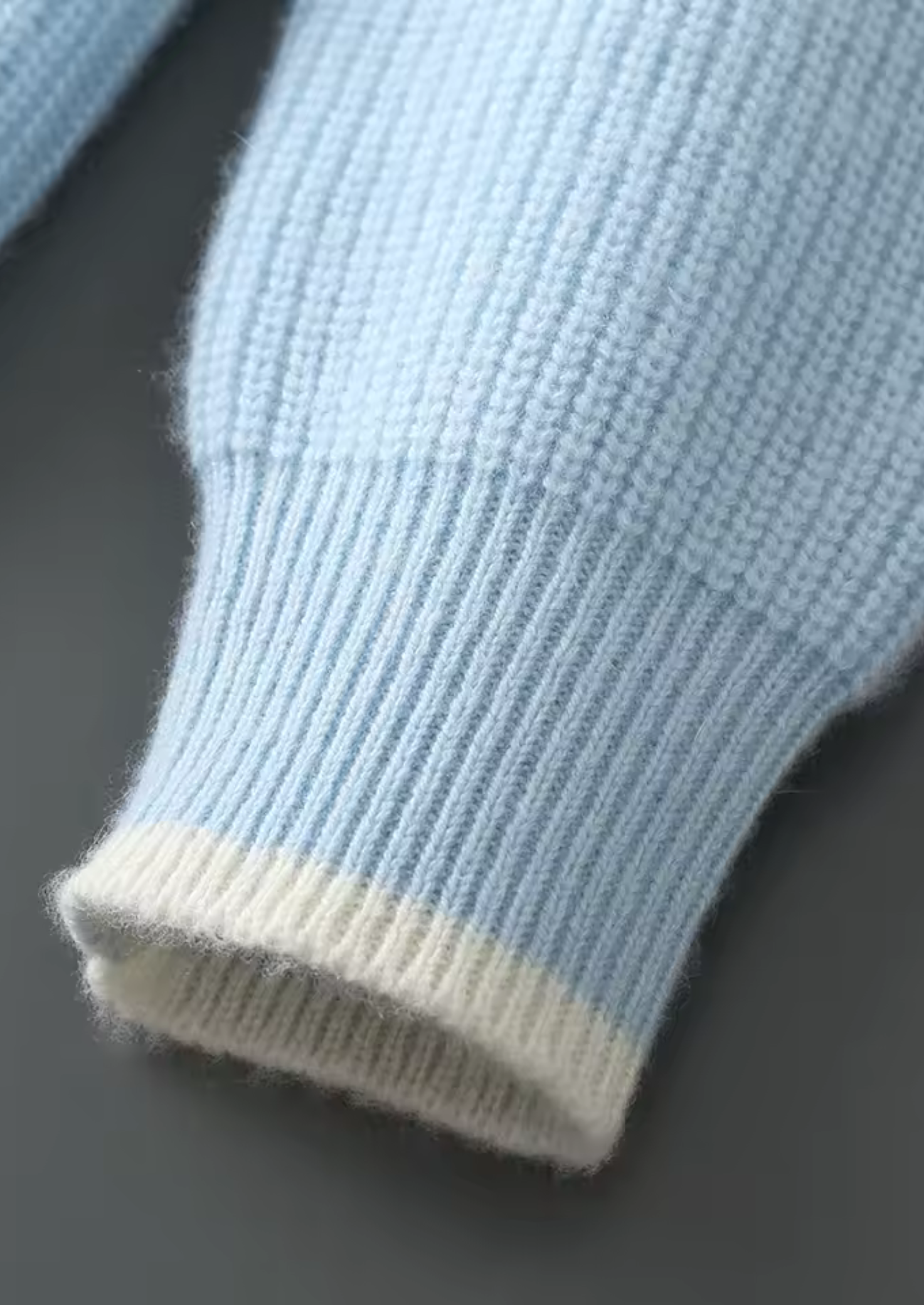 PURE EXTRA-FINE MERINO WOOL TWO TONE CREWNECK CLOUDWOOL®