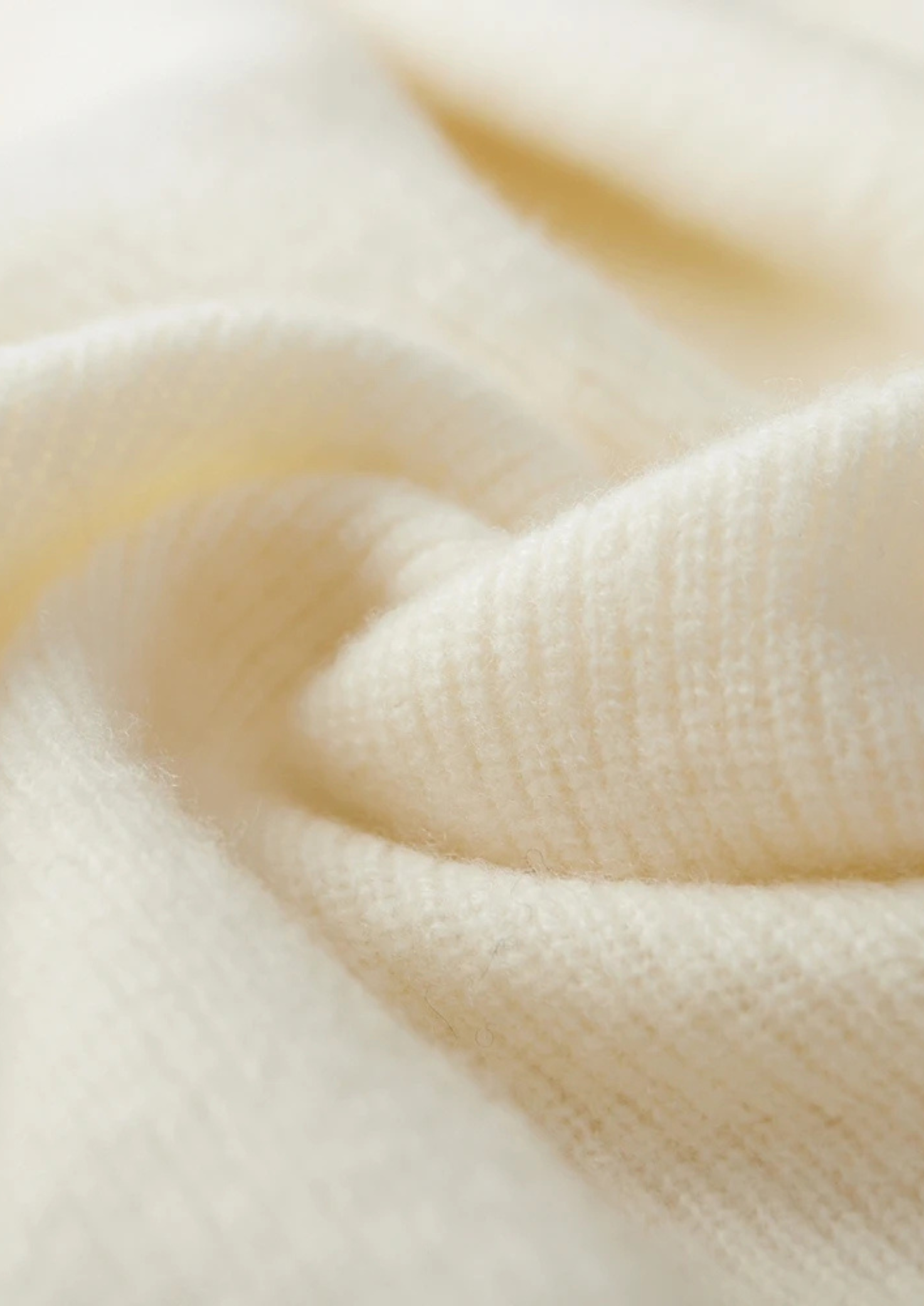 PREMIUM CASHMERE RIBBED HALF-ZIP SWEATER EXCLUSIVE RELEASE